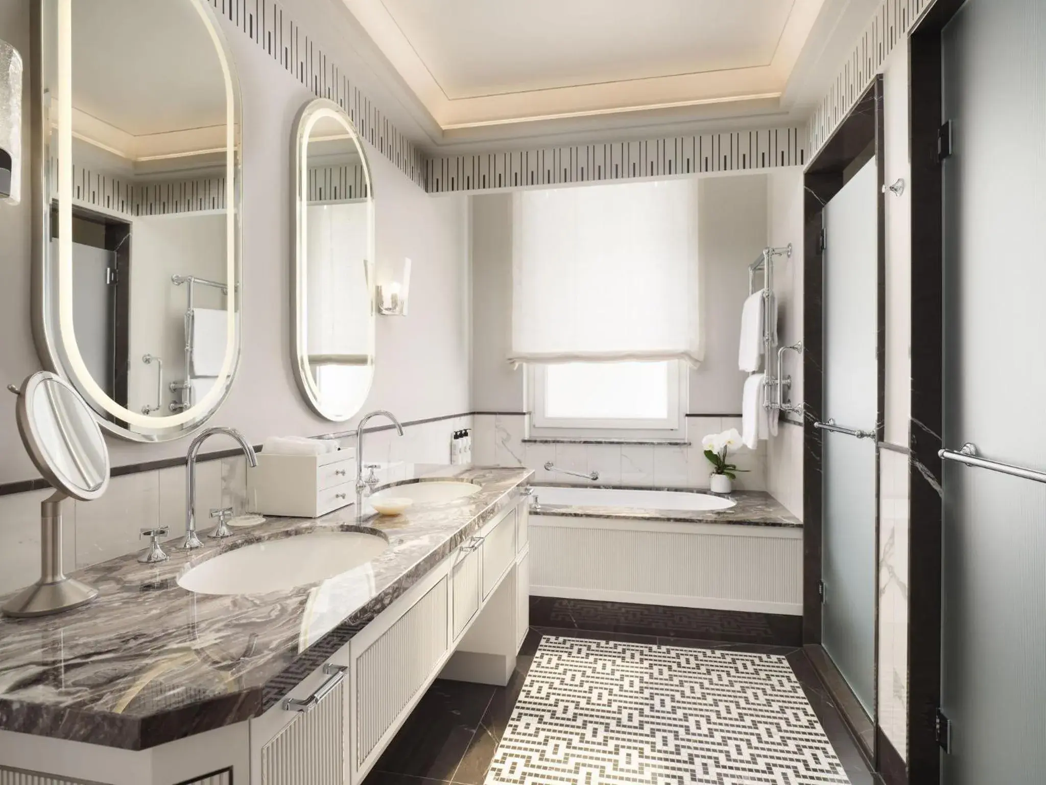 Superior King Room in Mandarin Oriental, Vienna Superior King Room in Mandarin Oriental, Vienna