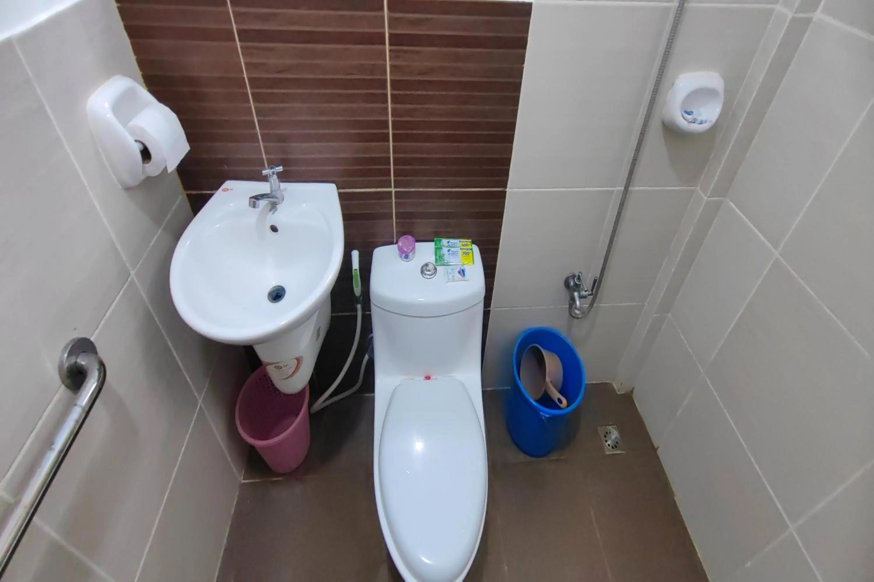 Bathroom in Kamalay Pension House