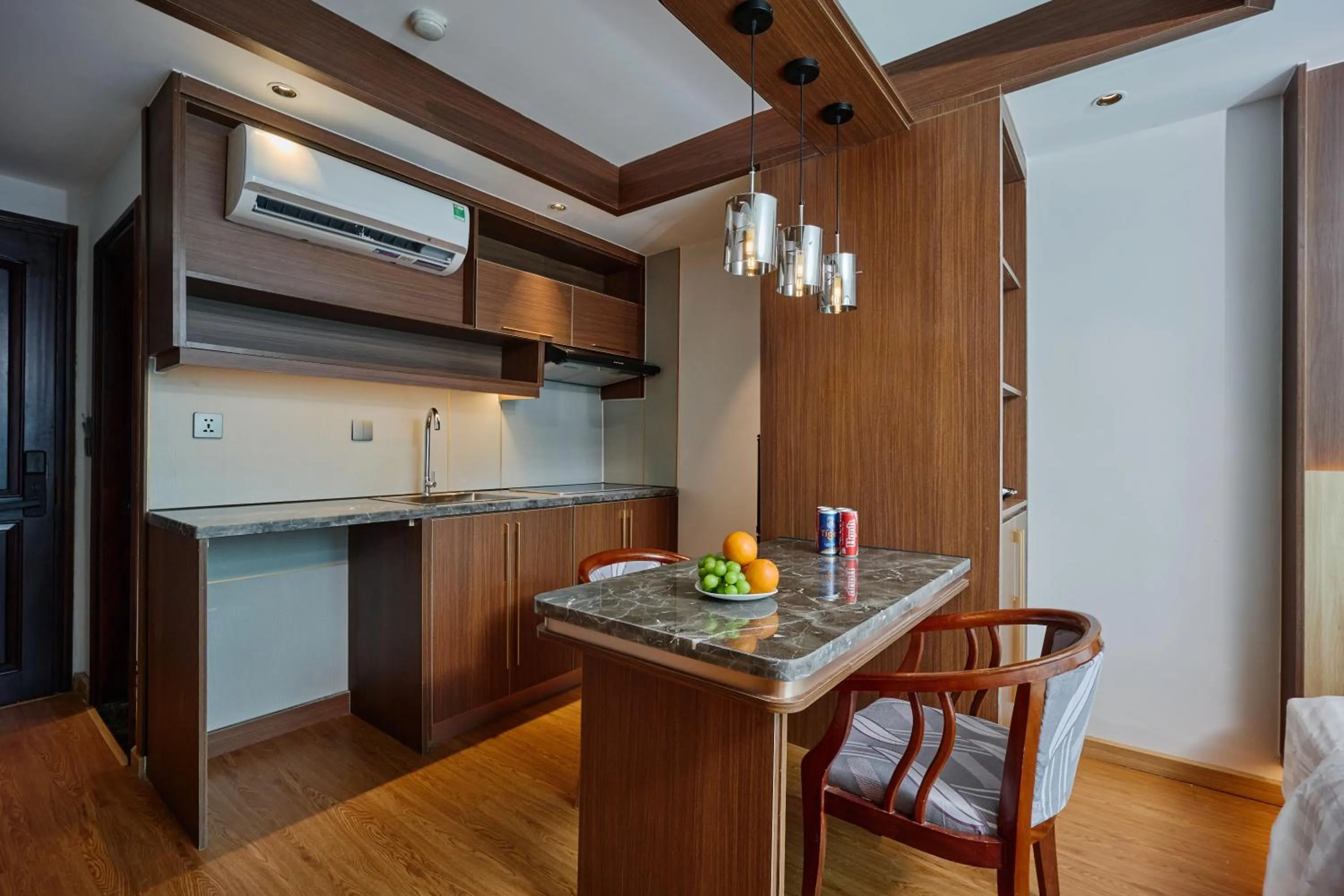 Dining area in Elite Luxury Hotel by Elite24