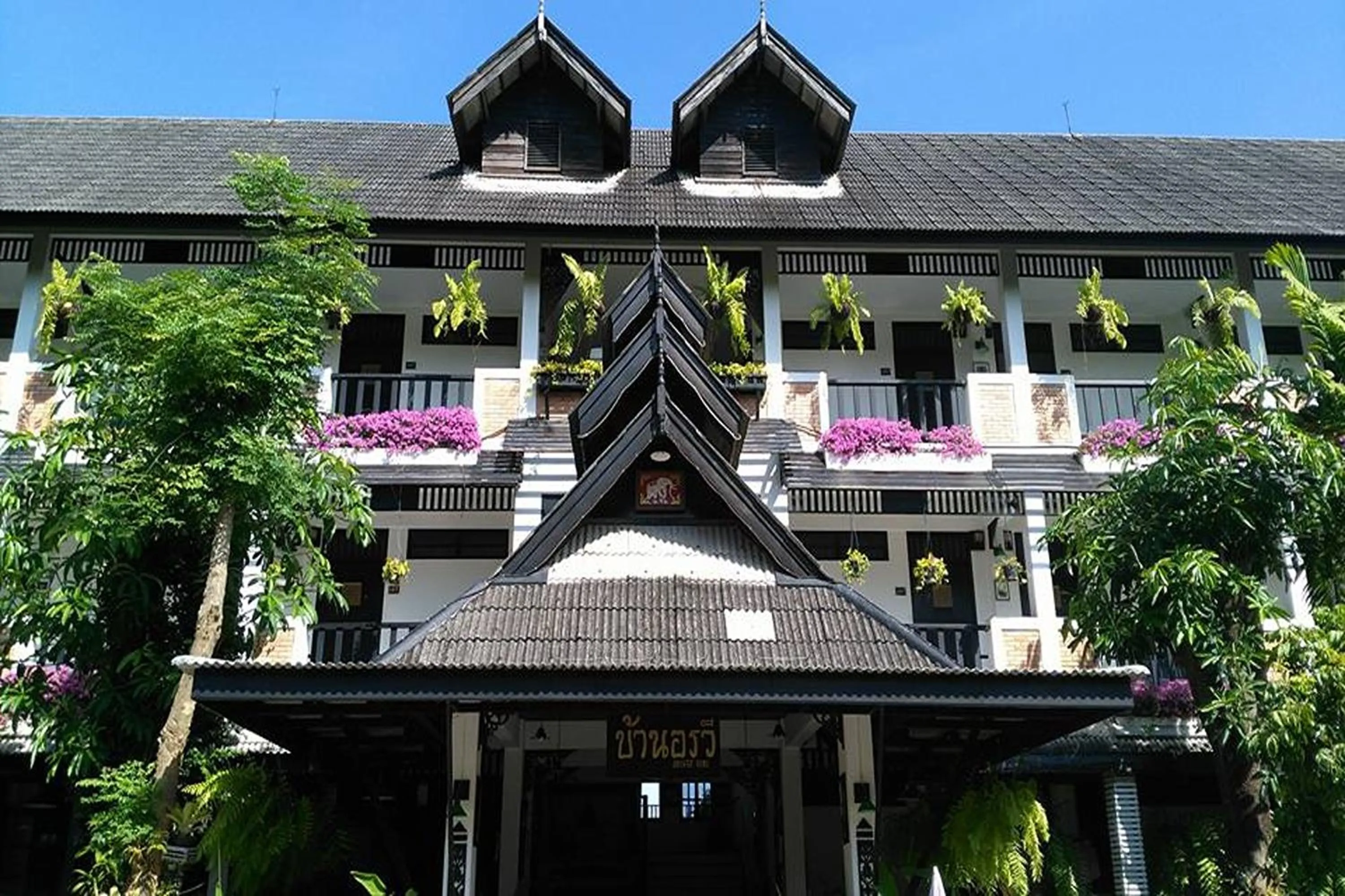 Property building in Baan Orawee Boutique Hotel