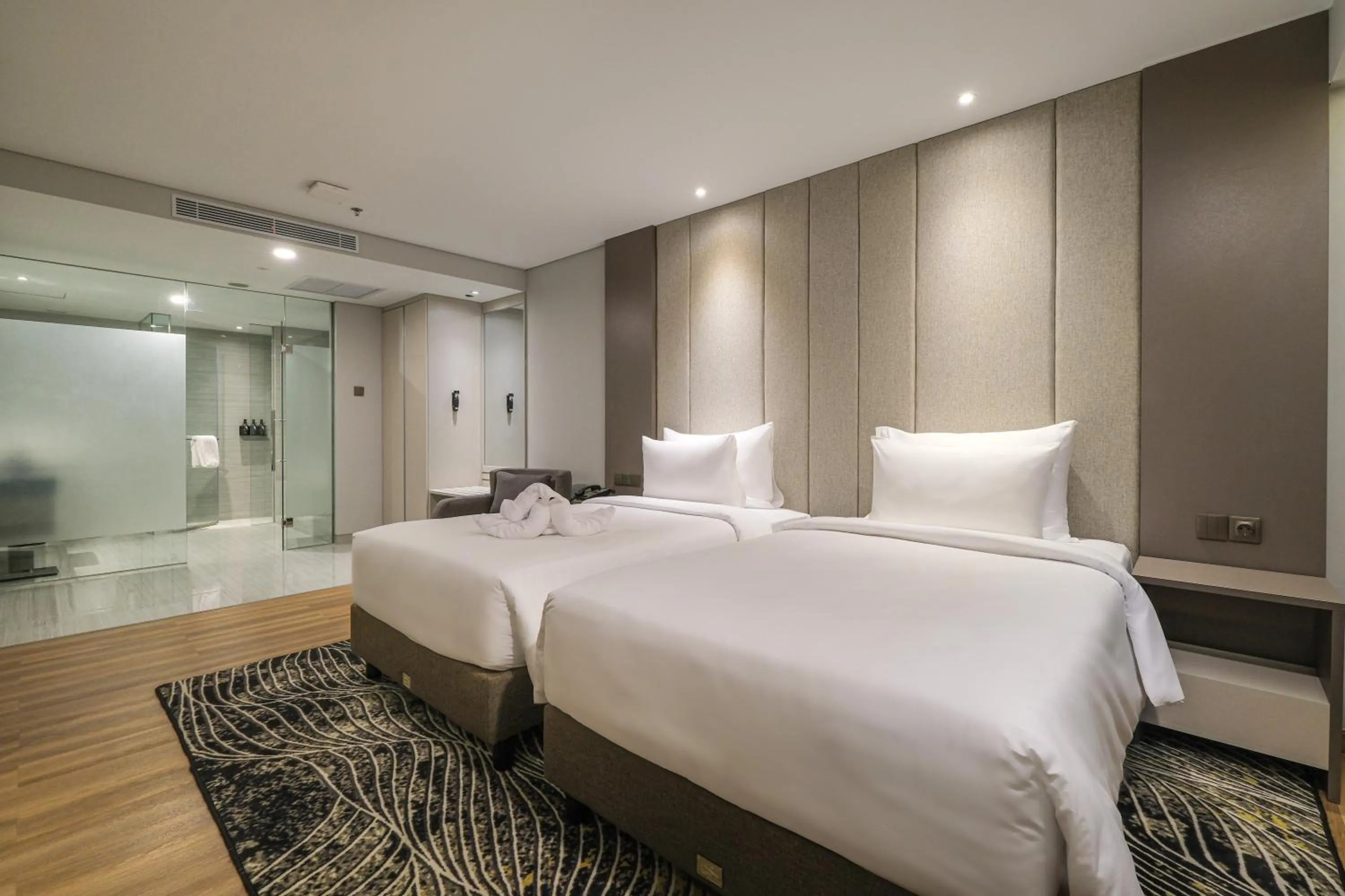 Bedroom, Bed in The Grand Platinum Jakarta