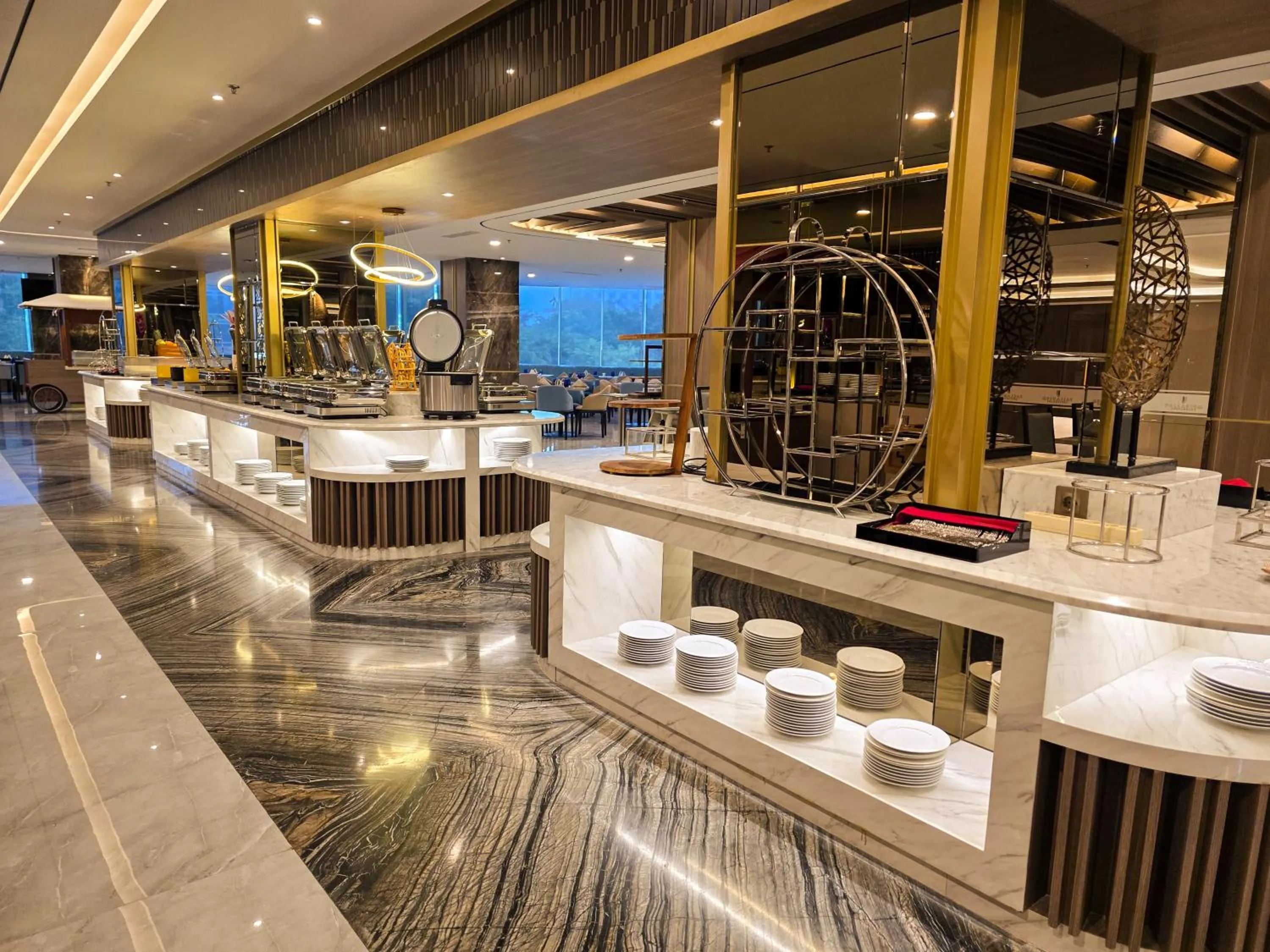 Restaurant/places to eat in The Grand Platinum Jakarta