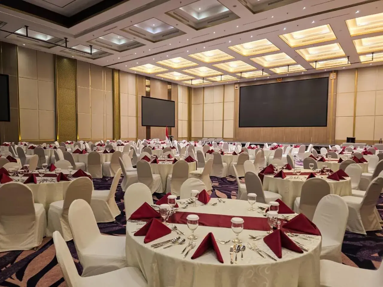 Property building in The Grand Platinum Jakarta Property building in The Grand Platinum Jakarta