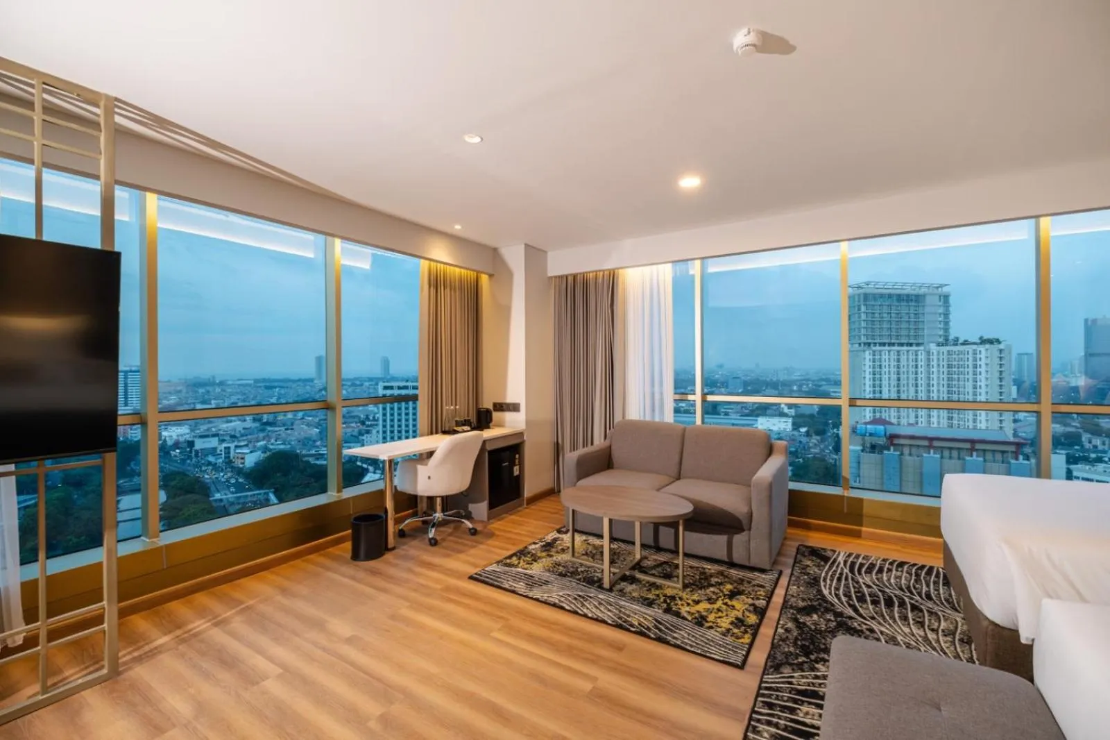 TV and multimedia in The Grand Platinum Jakarta