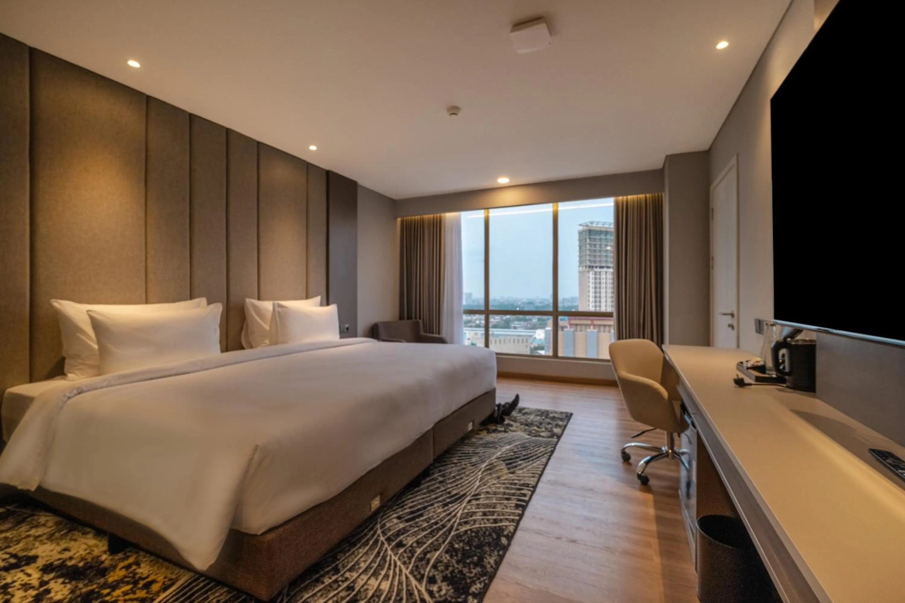 Bedroom, Bed in The Grand Platinum Jakarta