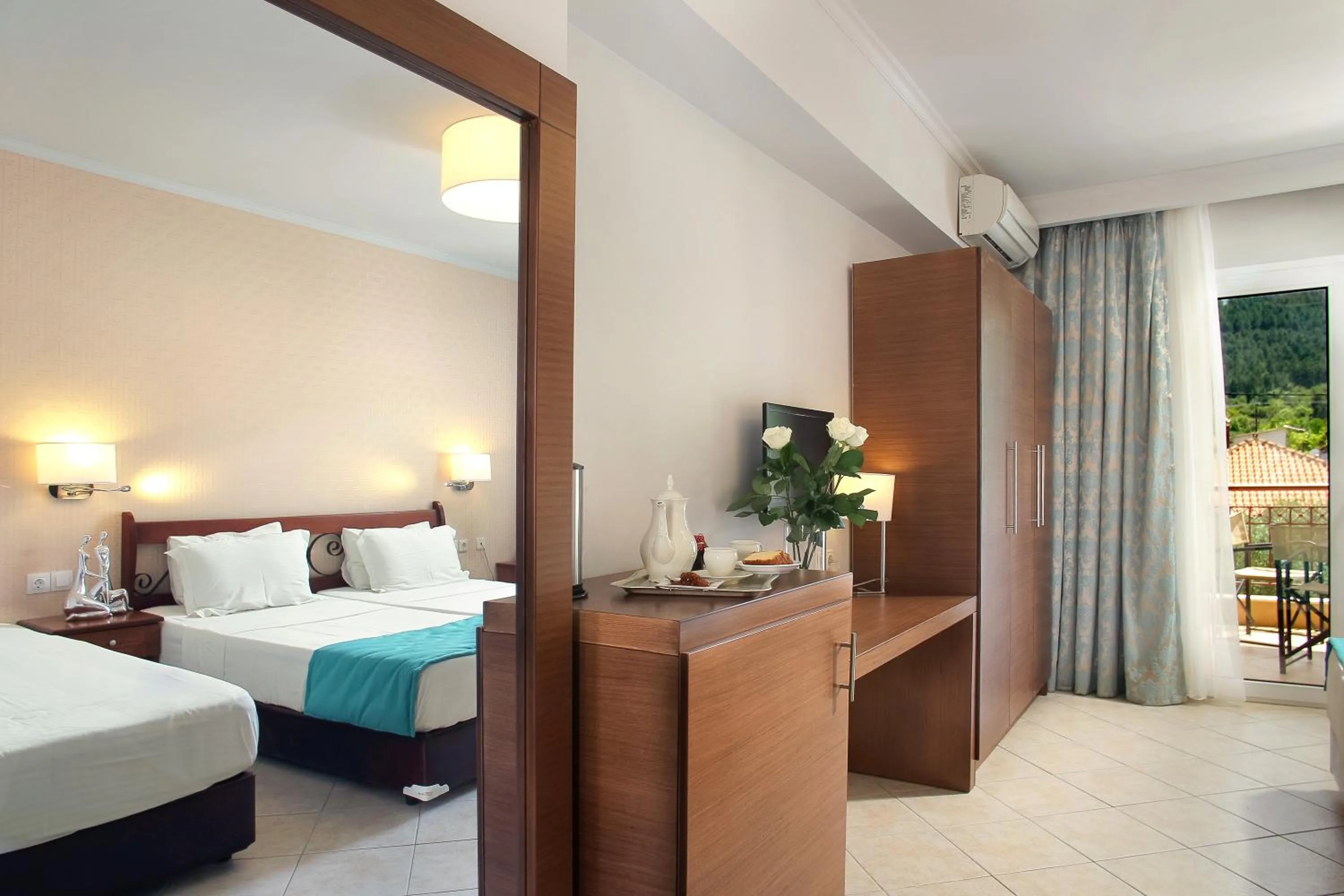 Photo of the whole room, Bed in Electra Hotel