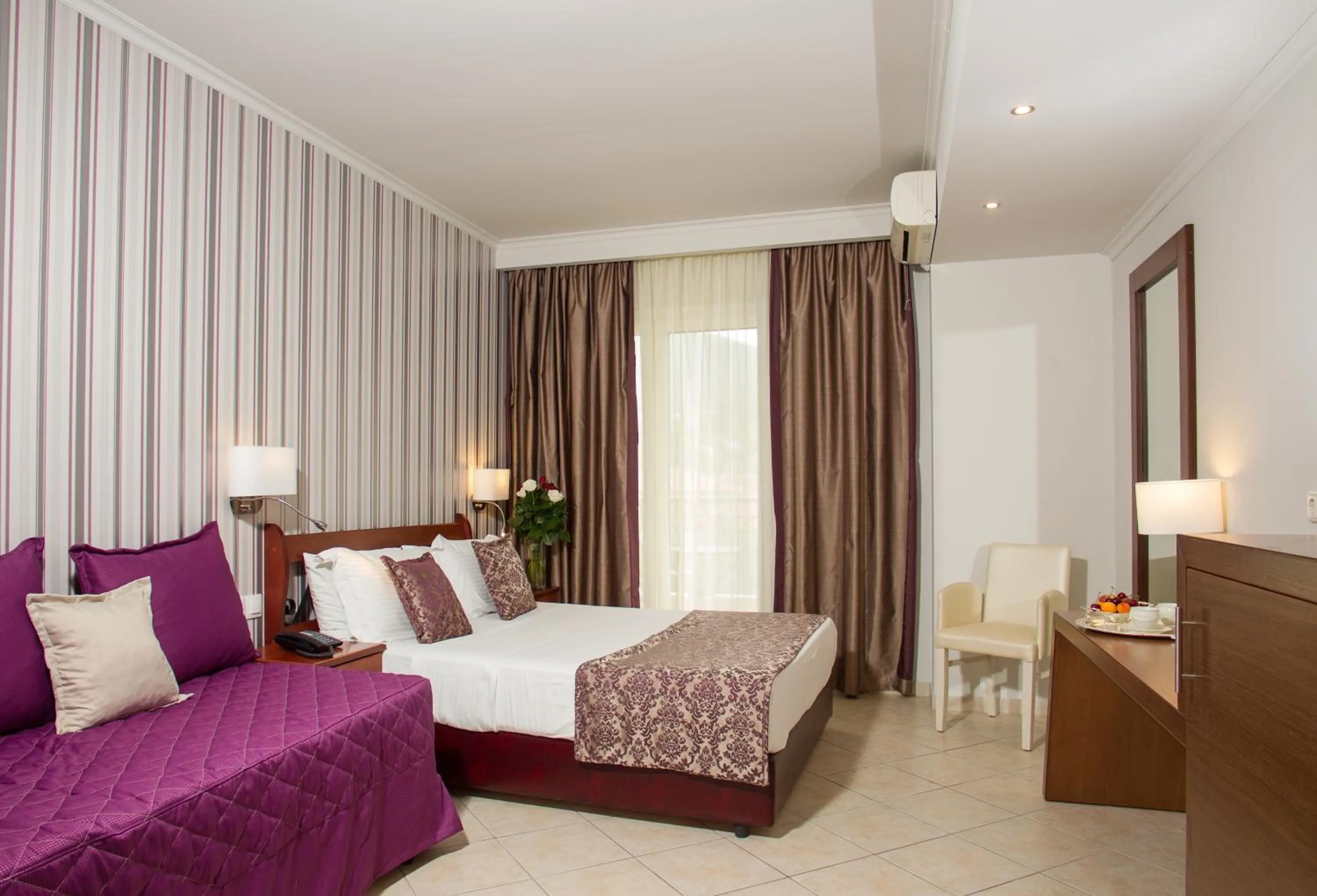 Photo of the whole room, Bed in Electra Hotel