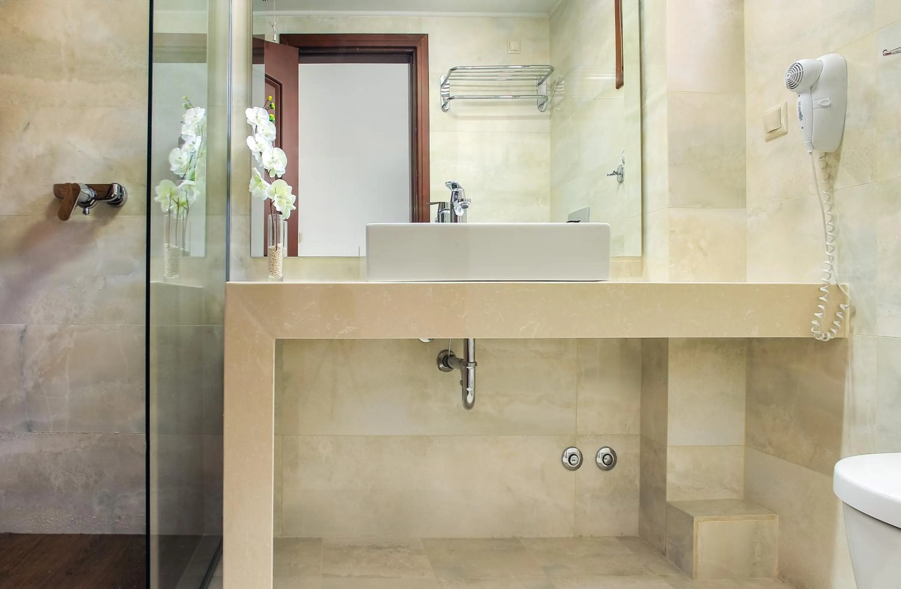 Bathroom in Electra Hotel