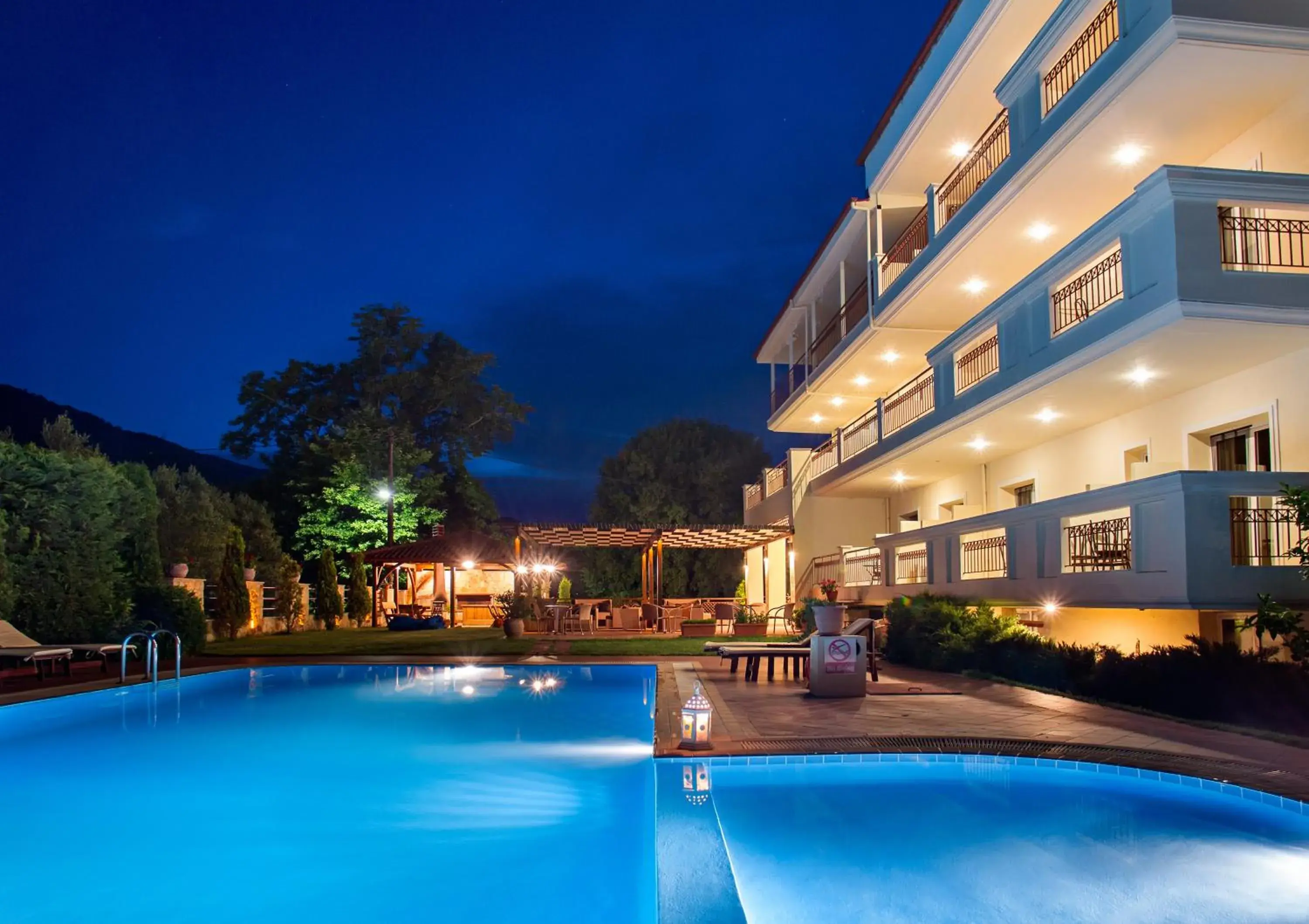 Facade/entrance in Electra Hotel Facade/entrance in Electra Hotel