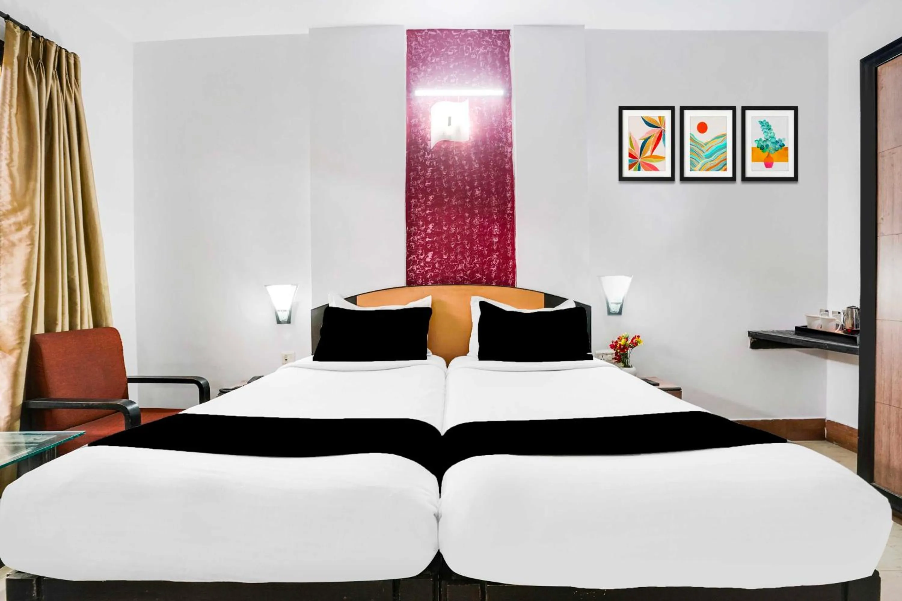 Bedroom, Bed in Townhouse Oak Margao Market