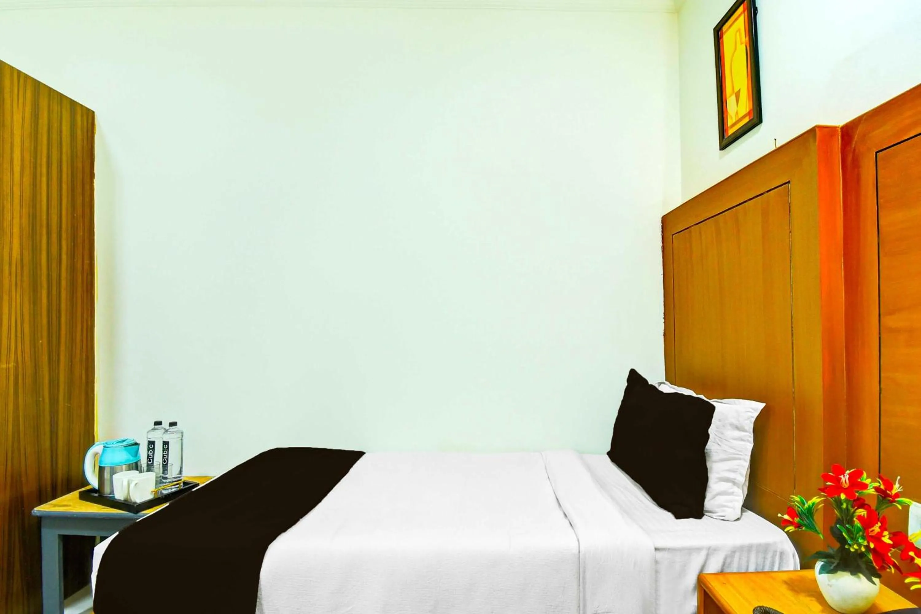 Bedroom, Bed in Collection O JLN Marg