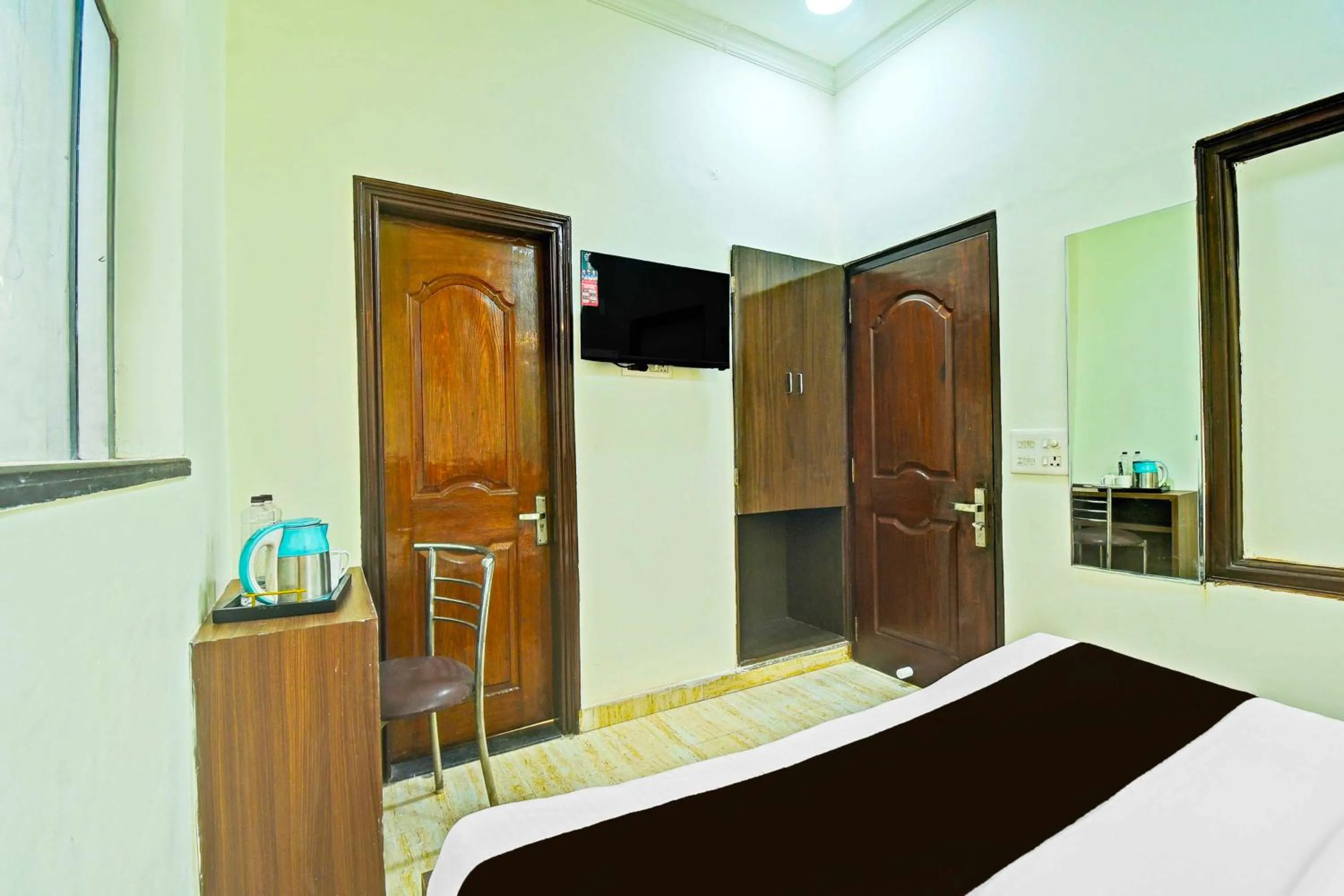 Bedroom, Bed in Collection O JLN Marg