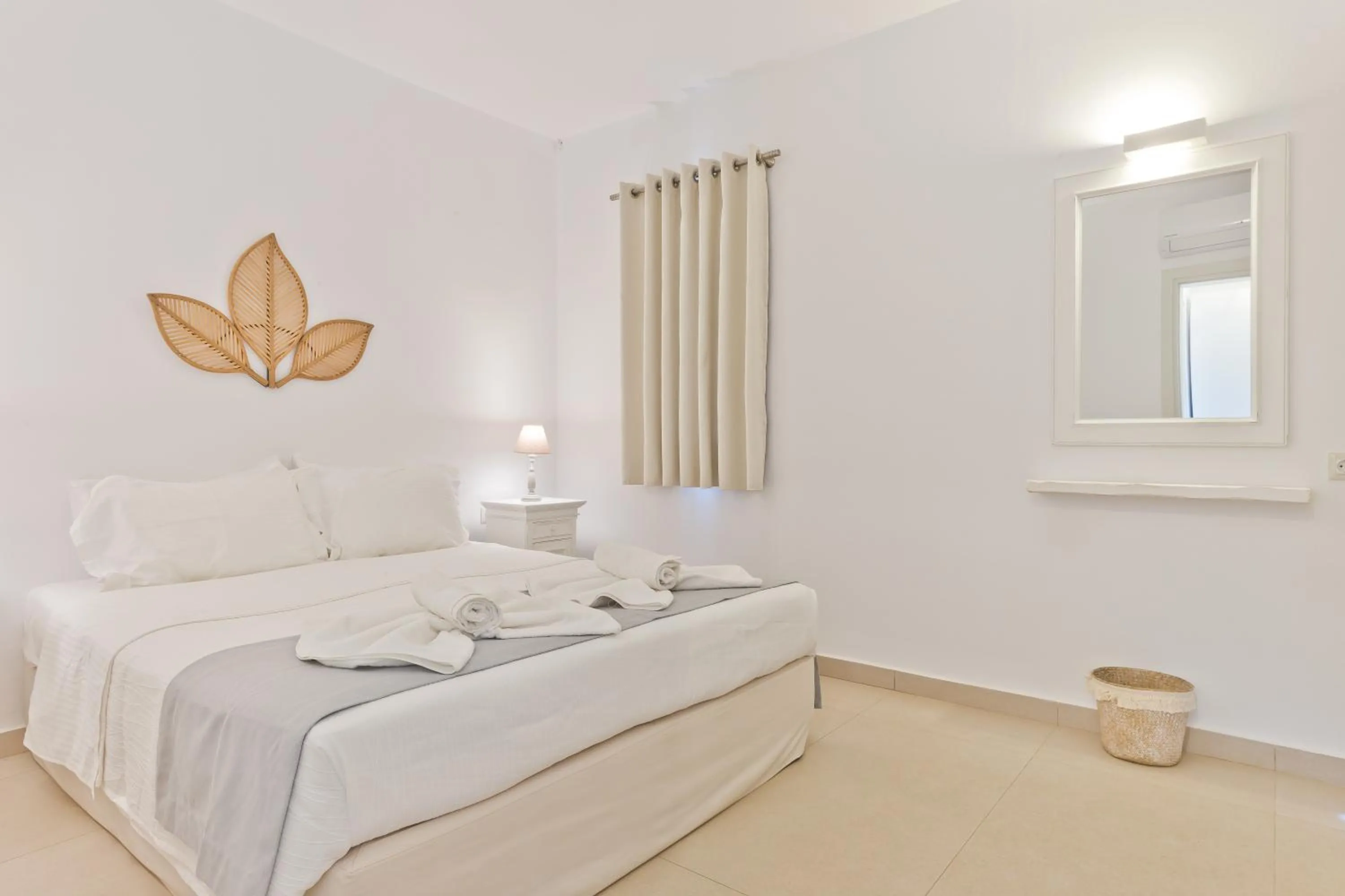 Bed in Alsalos villas