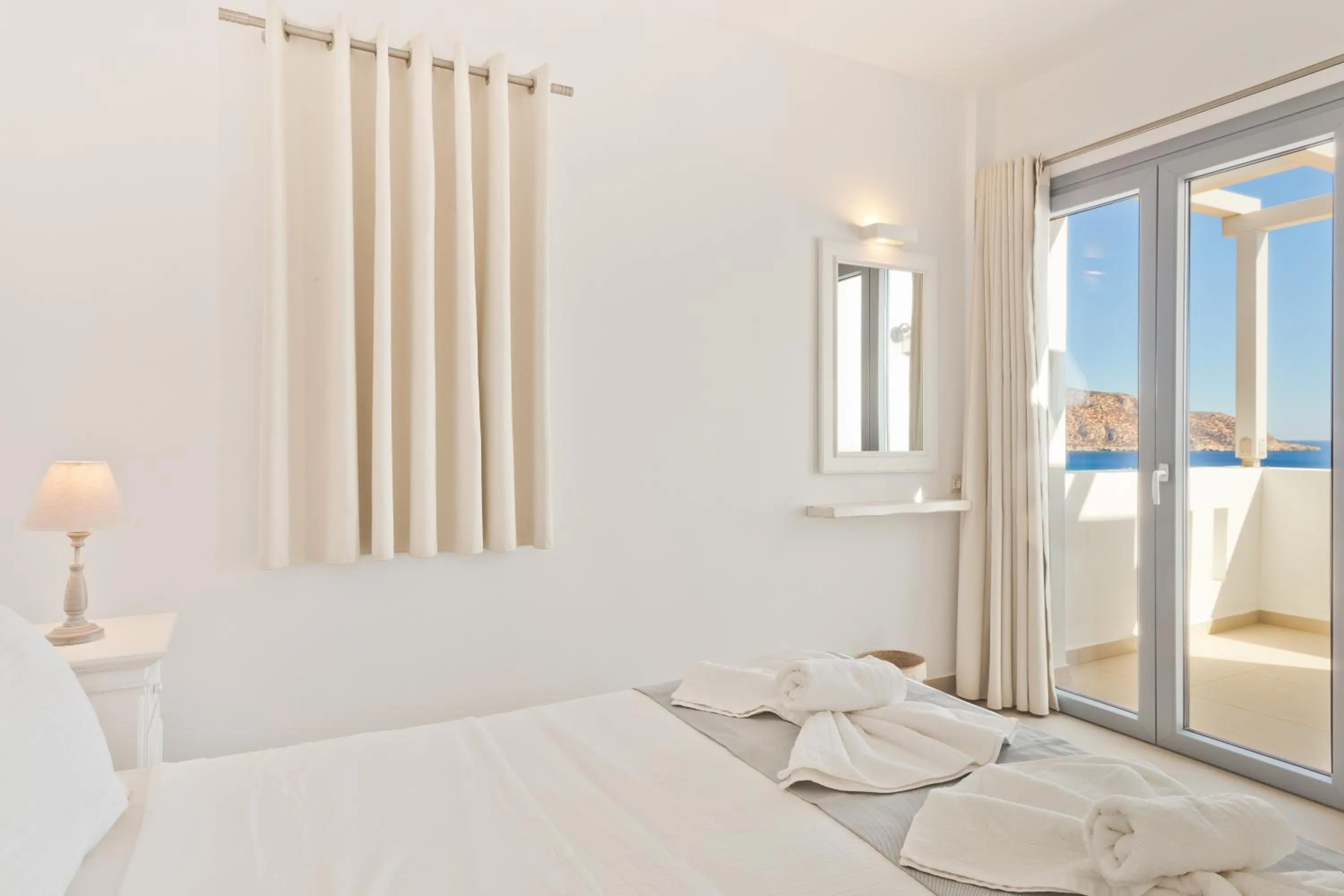 Bed in Alsalos villas