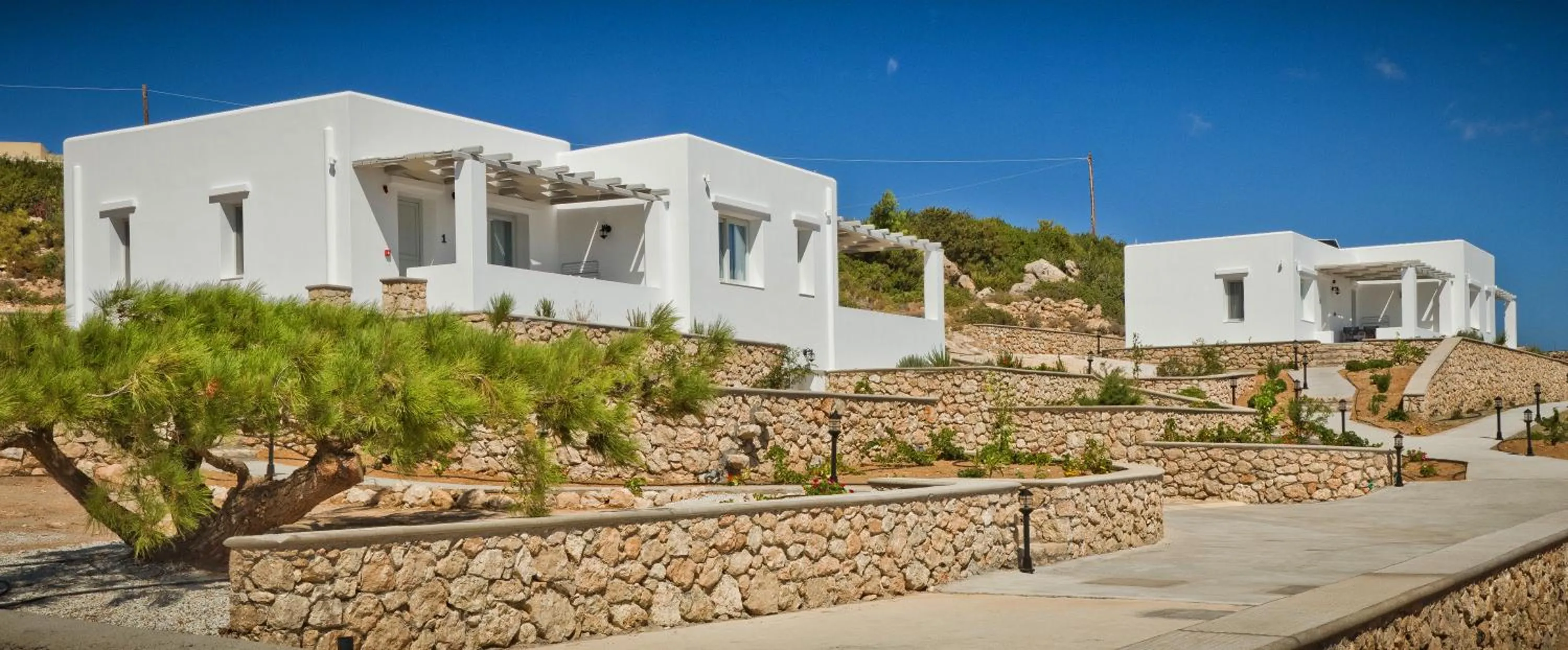 Facade/entrance in Alsalos villas