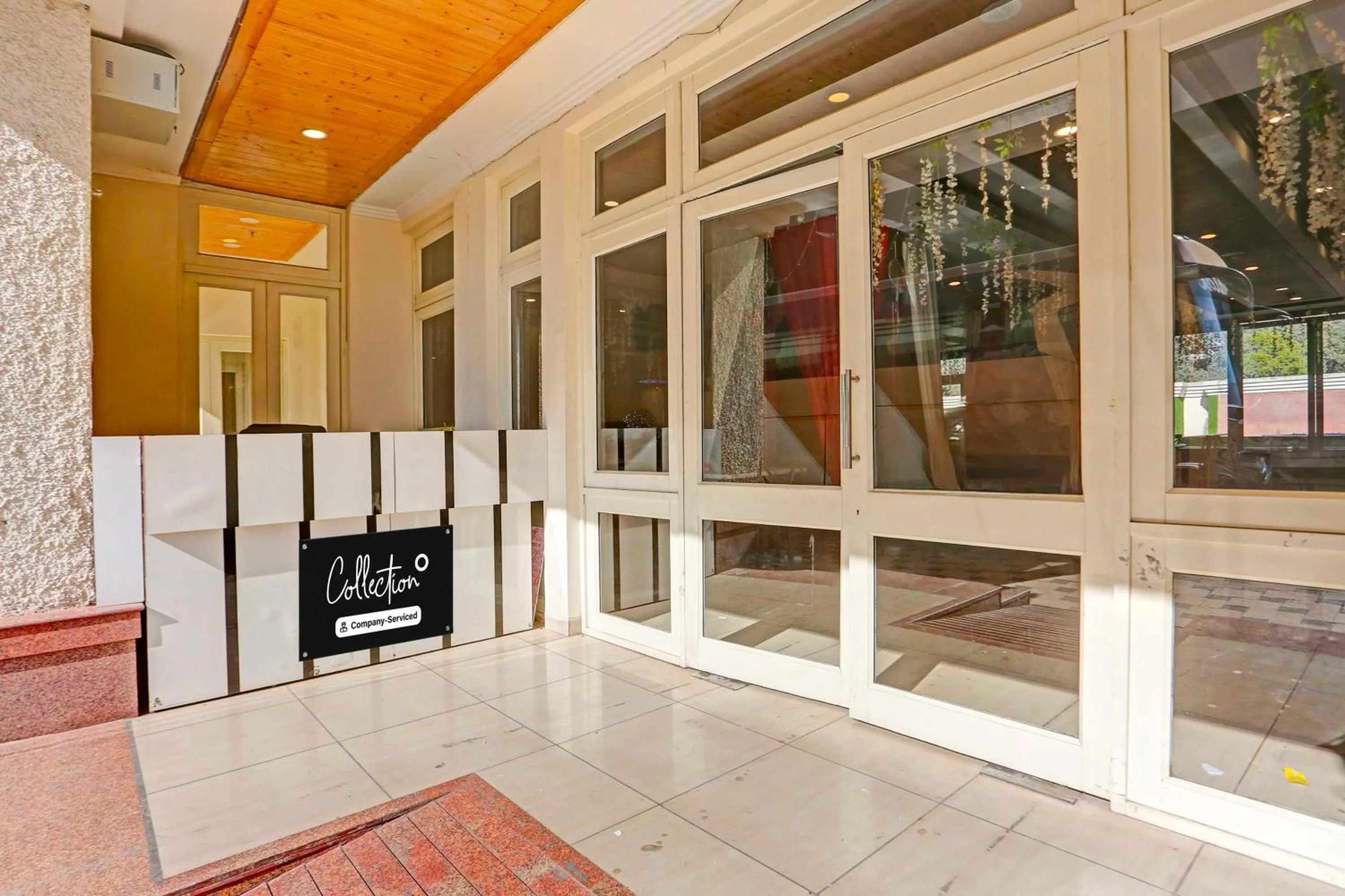 Lobby or reception in Collection O Shimla Bus Terminal