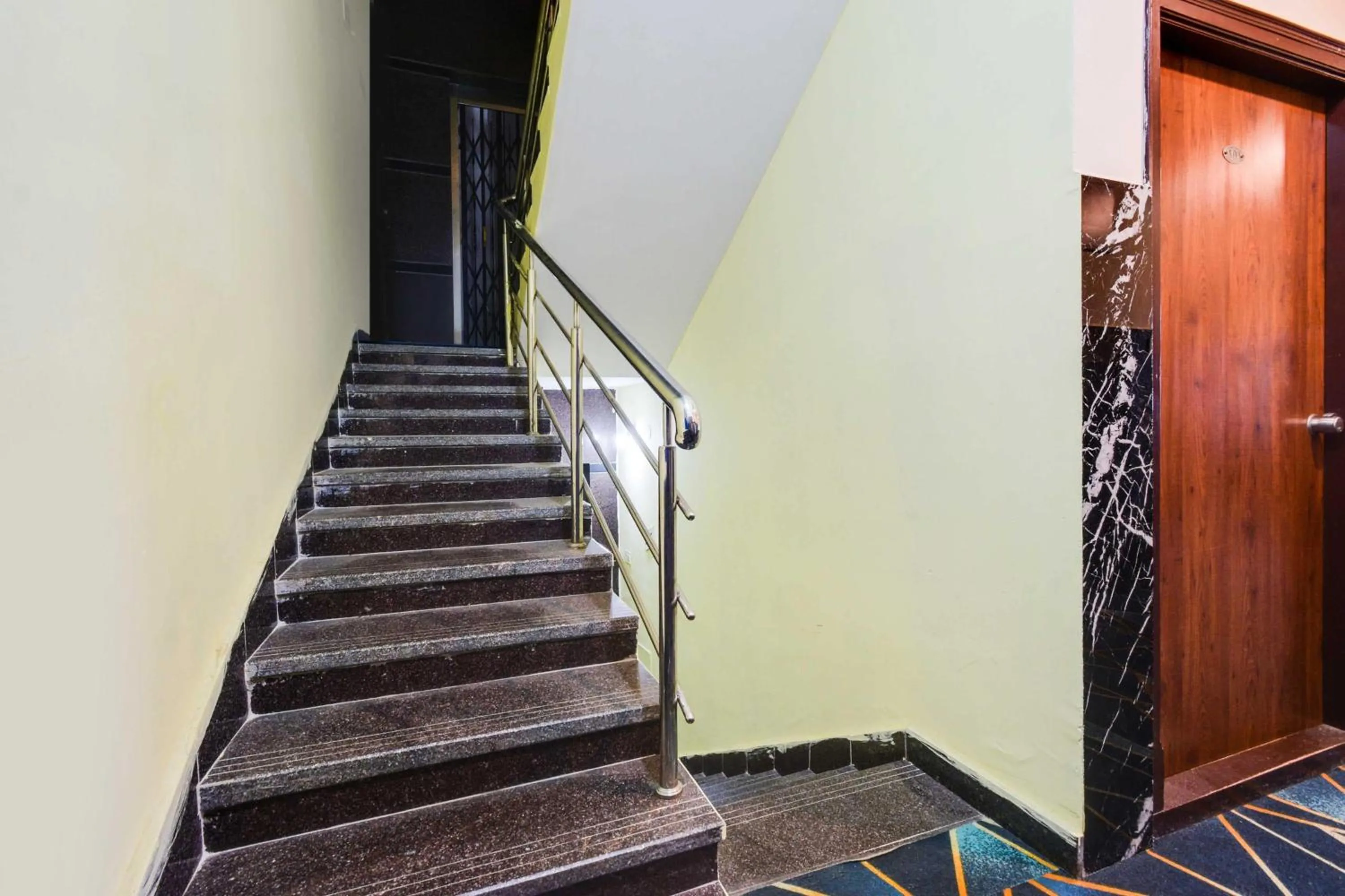Lobby or reception in Townhouse Oak Shamshabad Paradise