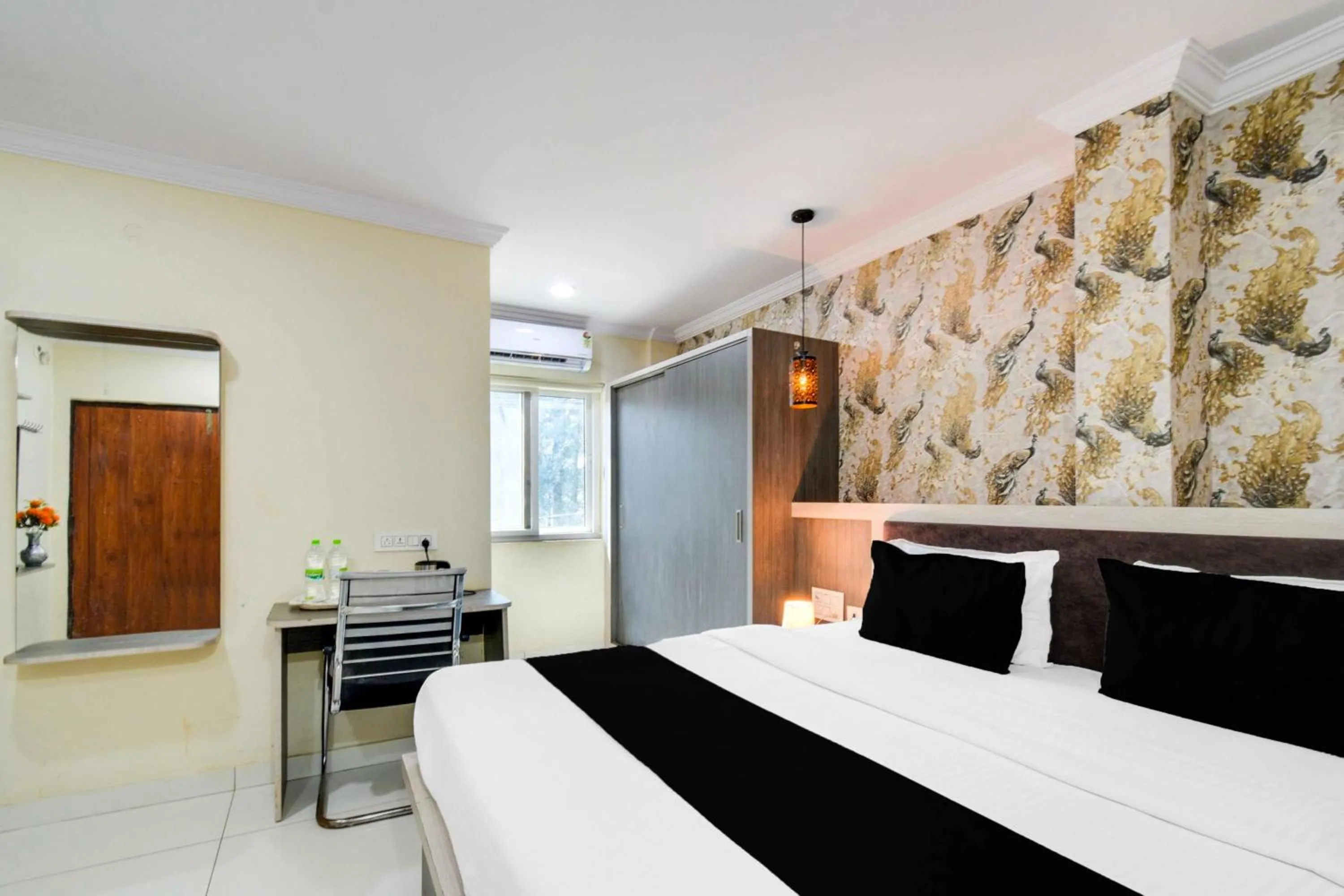 Bedroom, Bed in Townhouse Oak Shamshabad Paradise