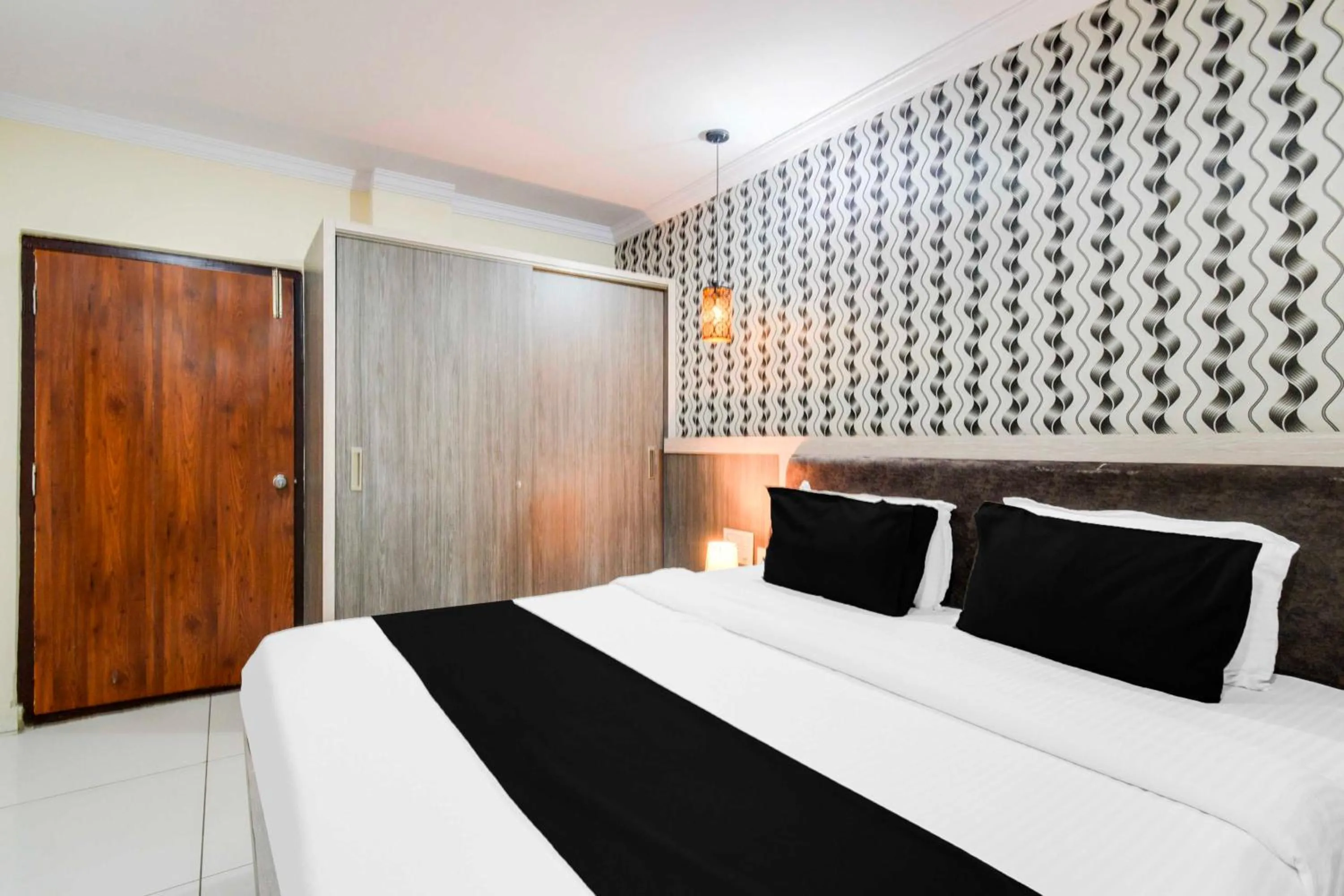 Bedroom, Bed in Townhouse Oak Shamshabad Paradise