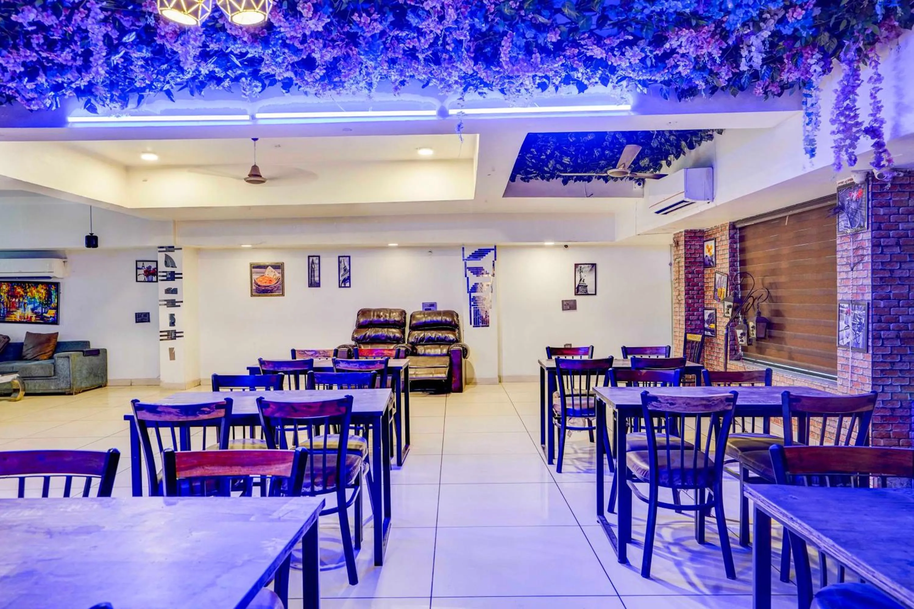 Other in Townhouse Oak Sector 47 Near Medanta