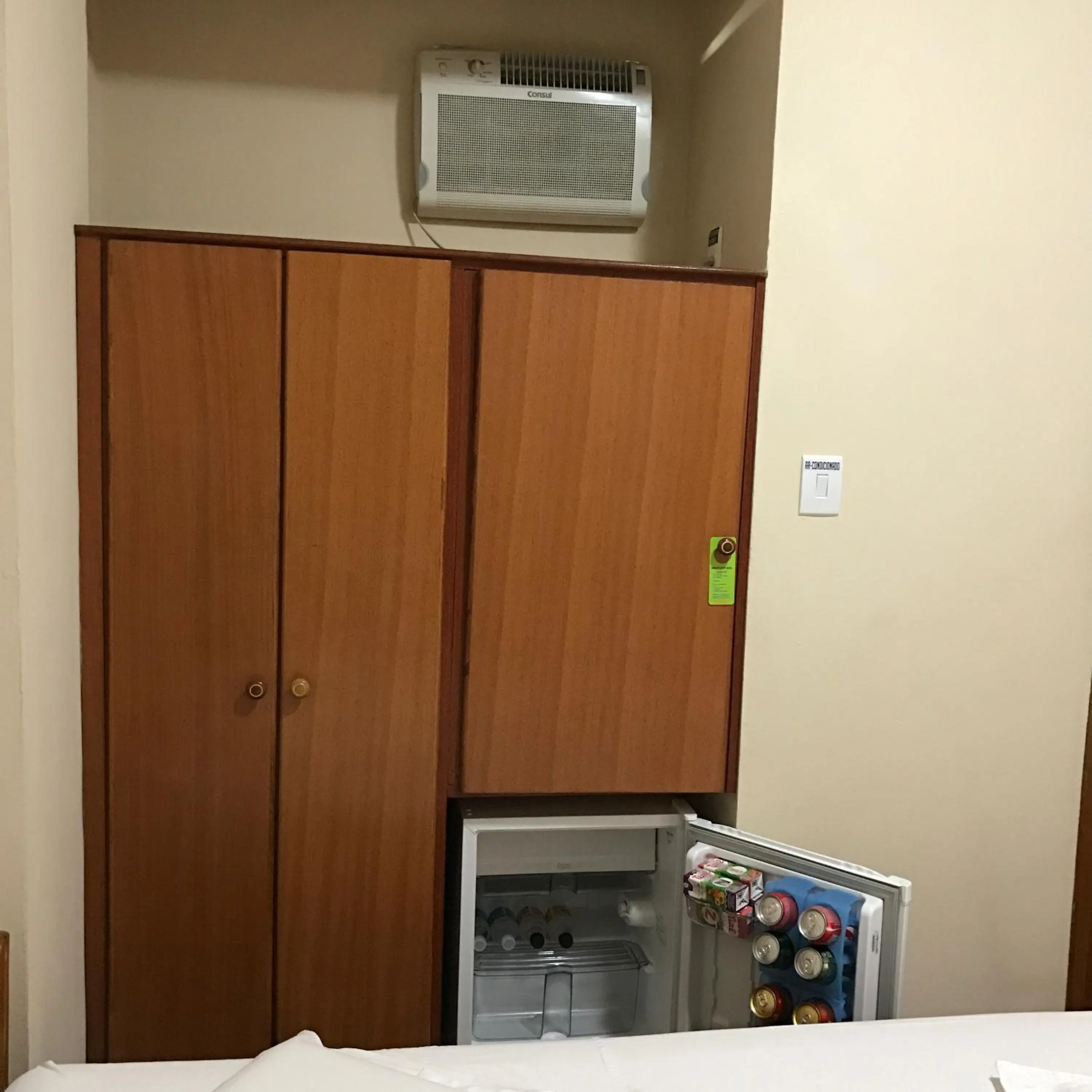 Bedroom, Bed in QualyLeste Hotel