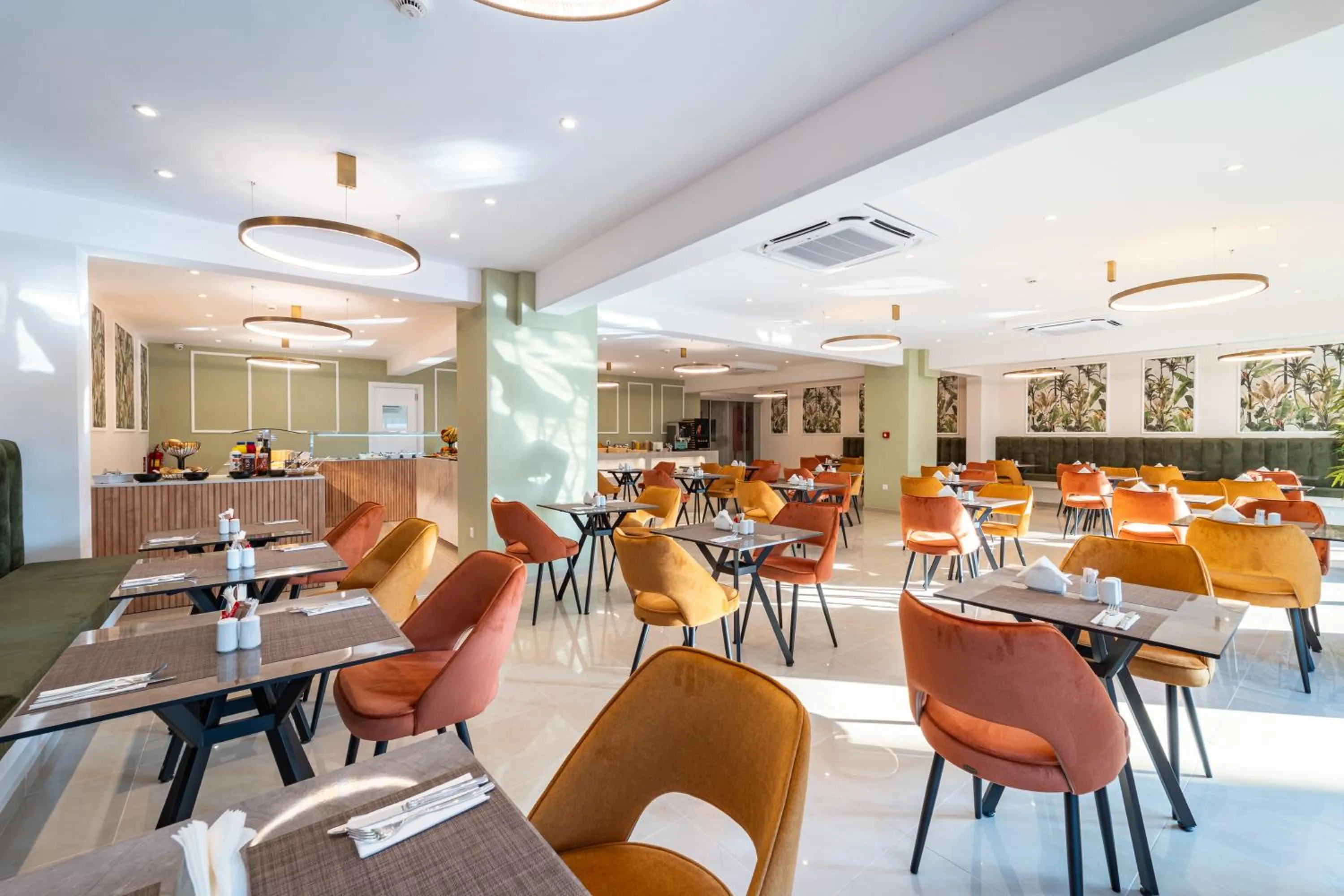 Breakfast in Philia Center Suites