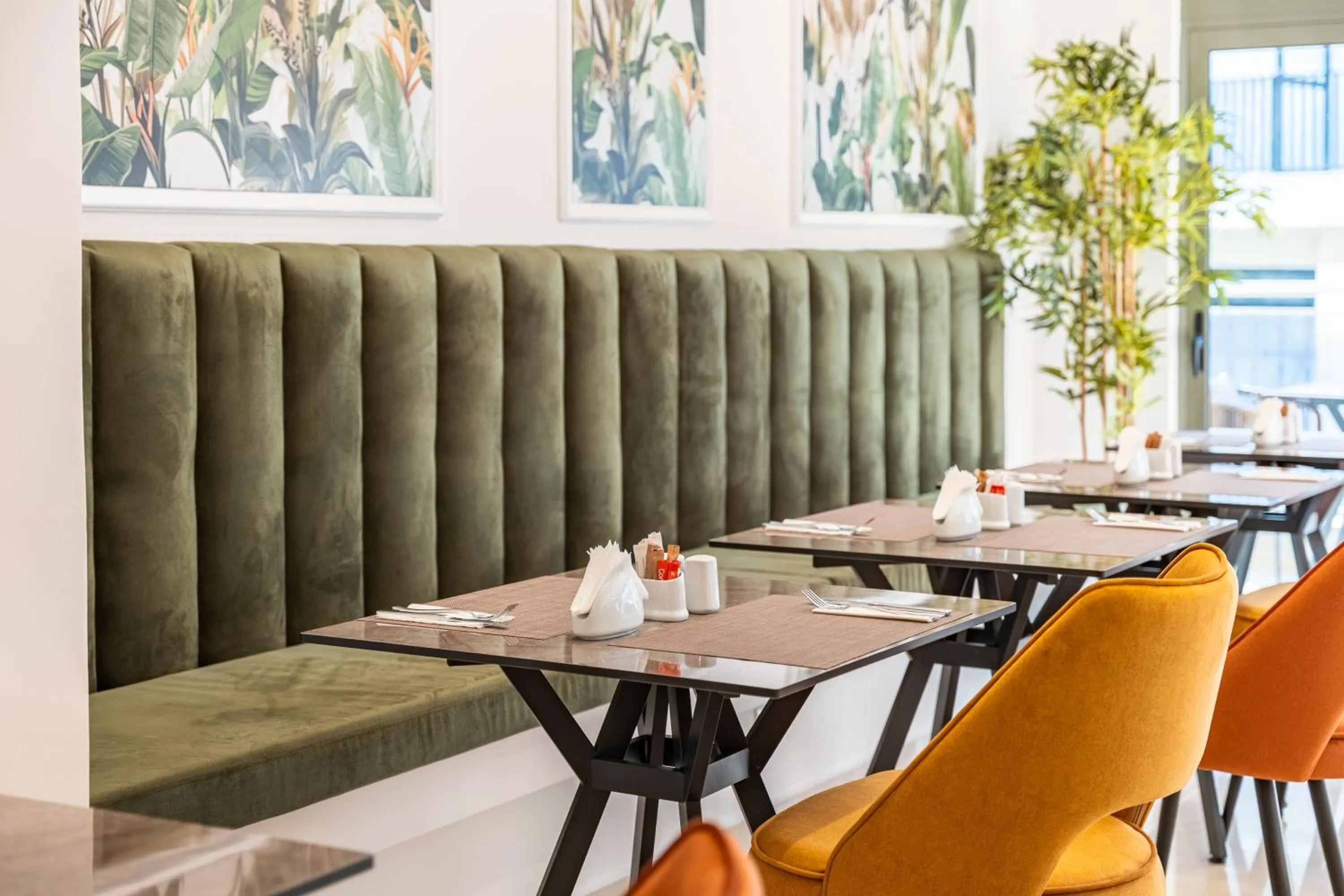 Breakfast in Philia Center Suites