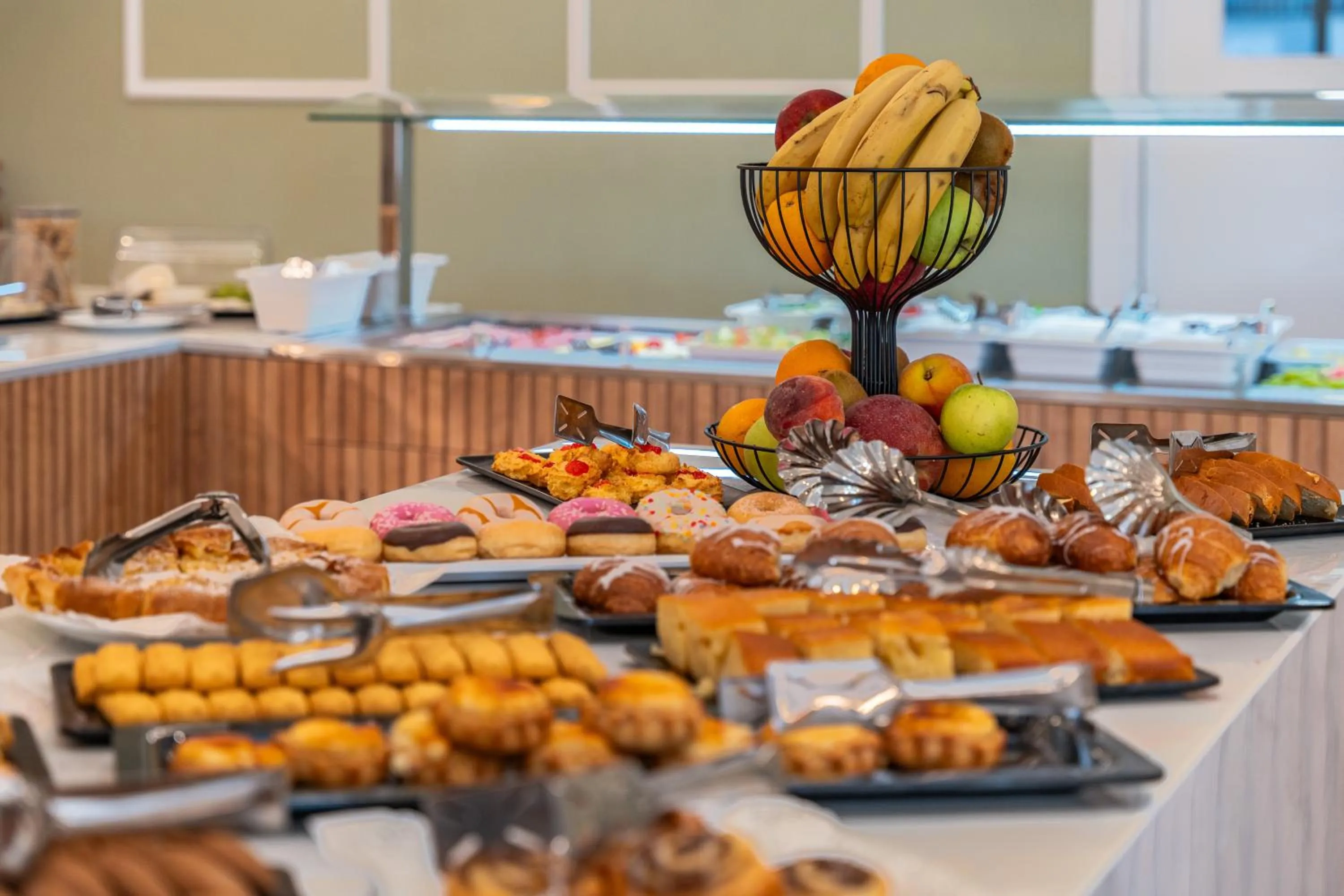 Breakfast in Philia Center Suites