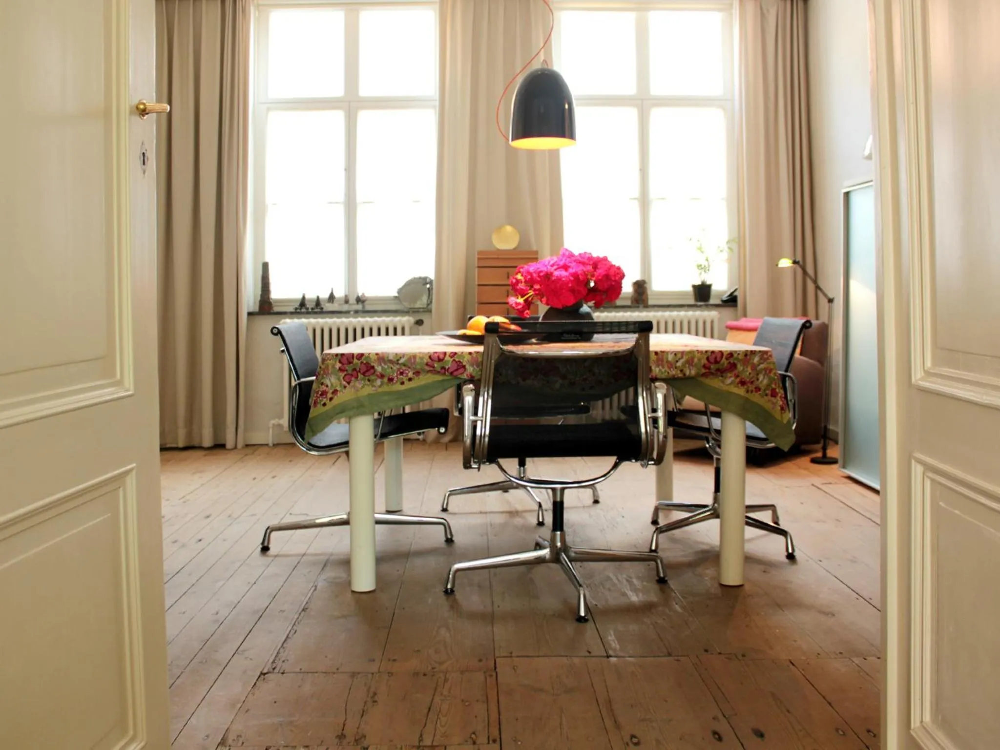 Dining area in B&B Alphabet - Luxury Guesthouse and Art Gallery