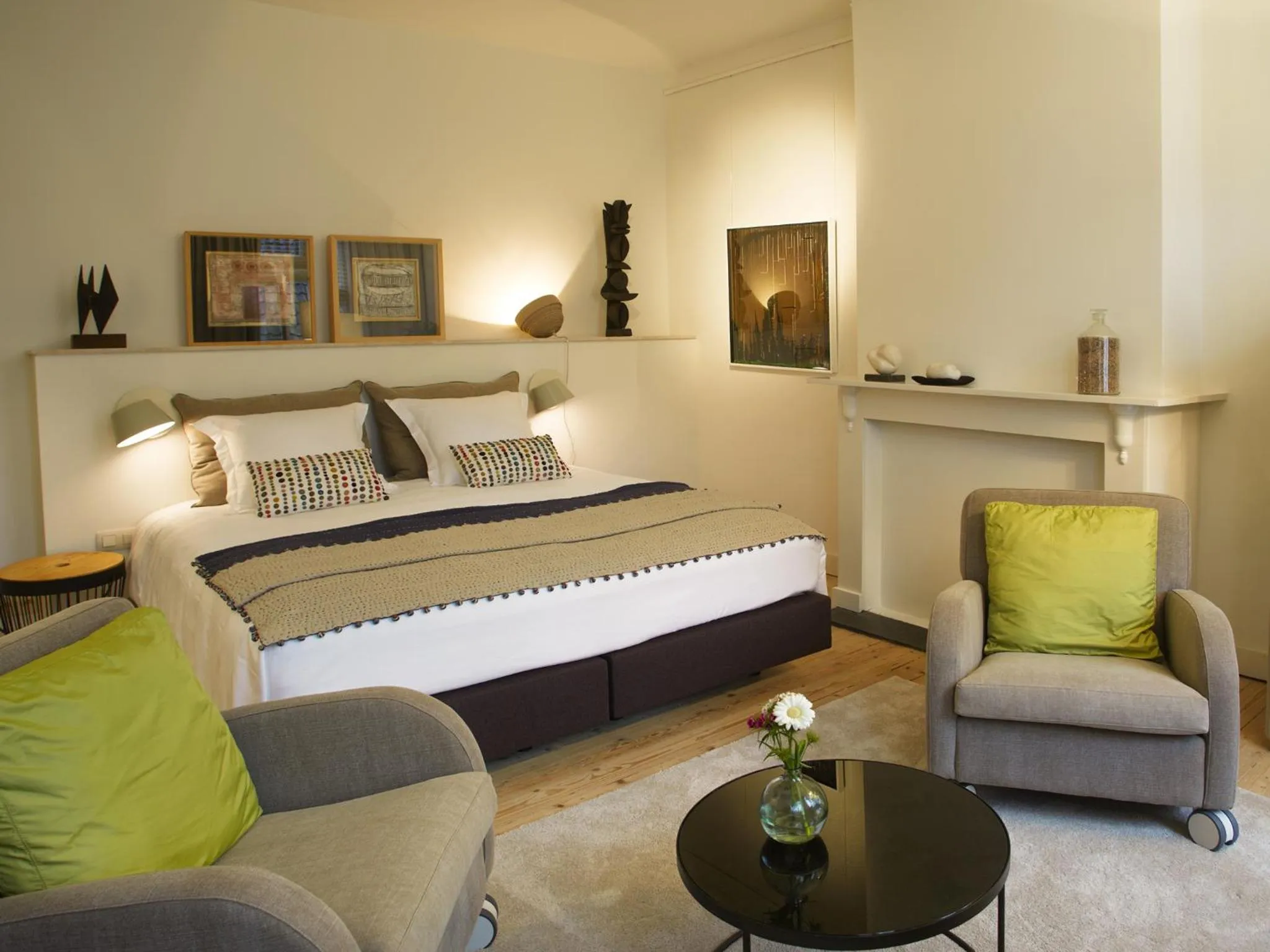 Photo of the whole room, Bed in B&B Alphabet - Luxury Guesthouse and Art Gallery