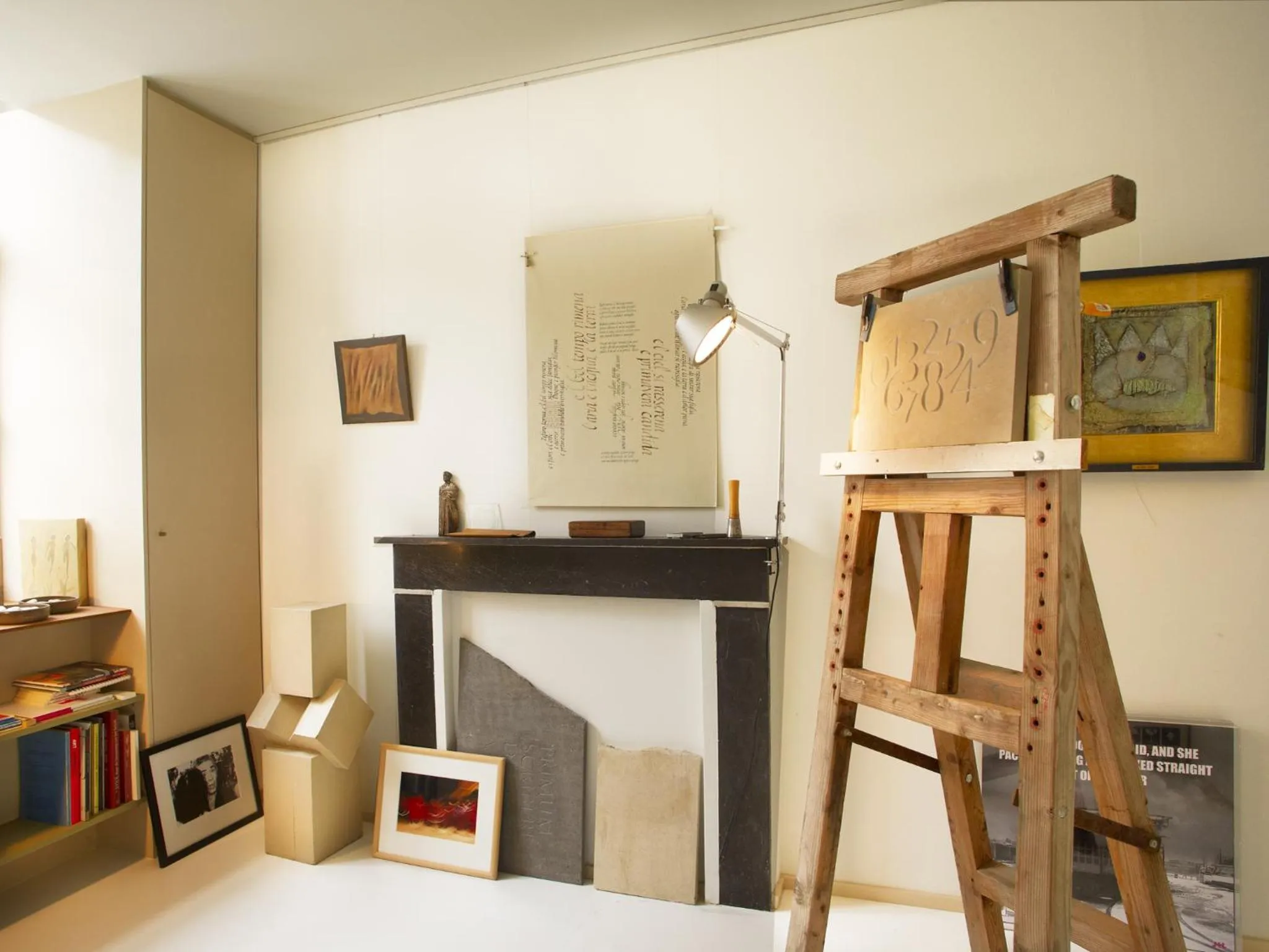 Decorative detail in B&B Alphabet - Luxury Guesthouse and Art Gallery