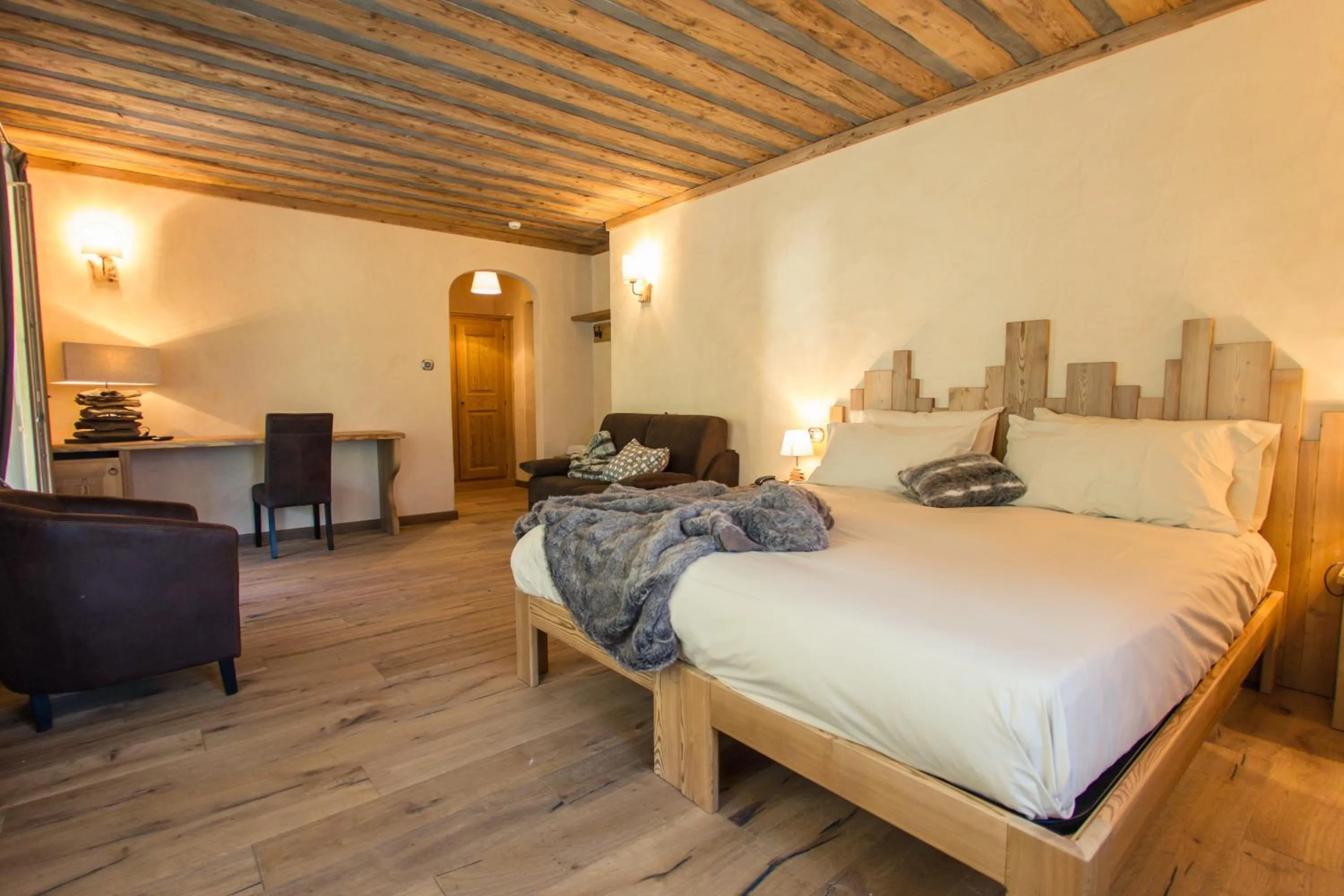 Bedroom, Bed in Hotel Les Montagnards