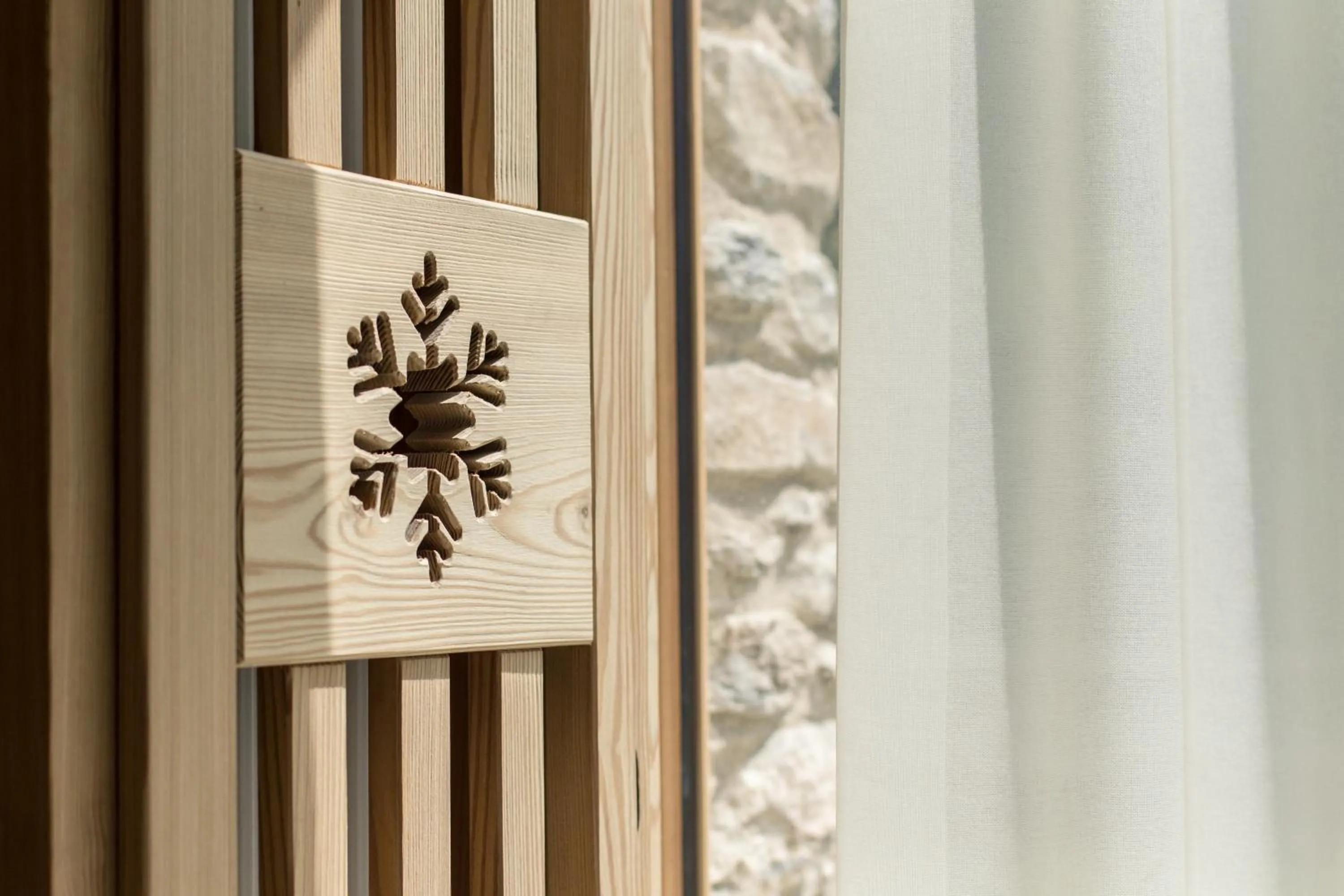 Decorative detail in Hotel Les Montagnards