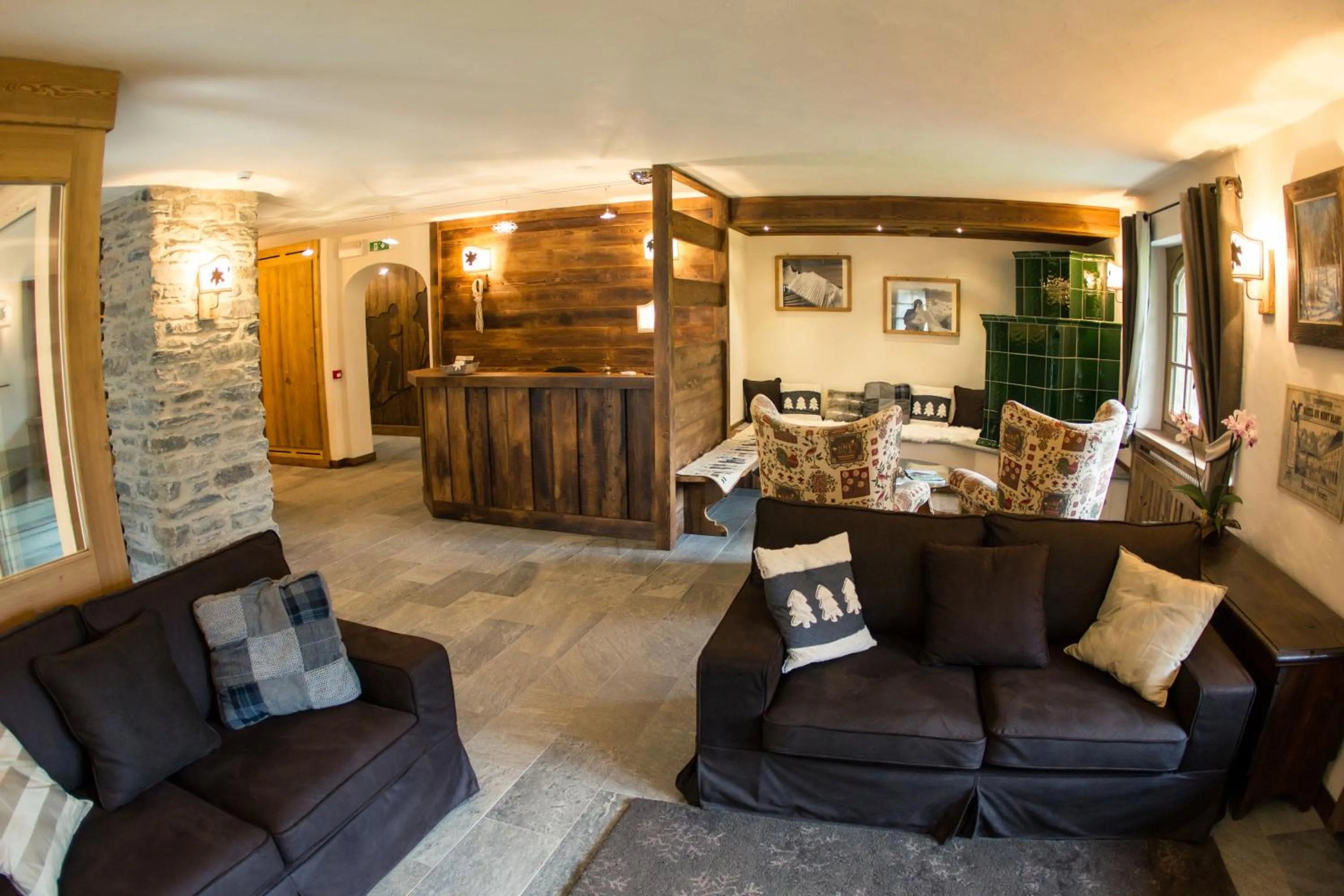 Lobby or reception in Hotel Les Montagnards