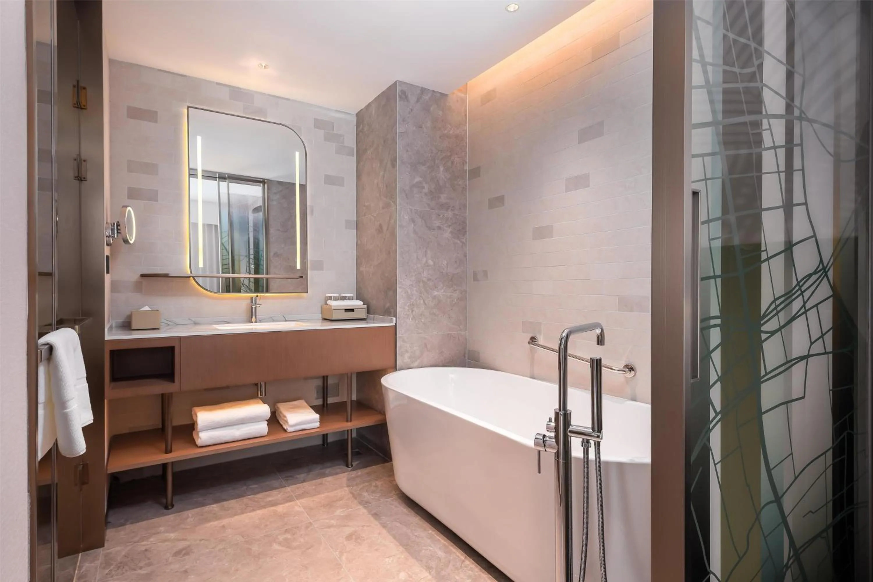 Bathroom in Hilton Garden Inn Xinyang East Railway Station