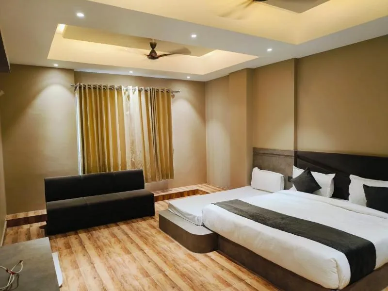 Hotel Maple Residence