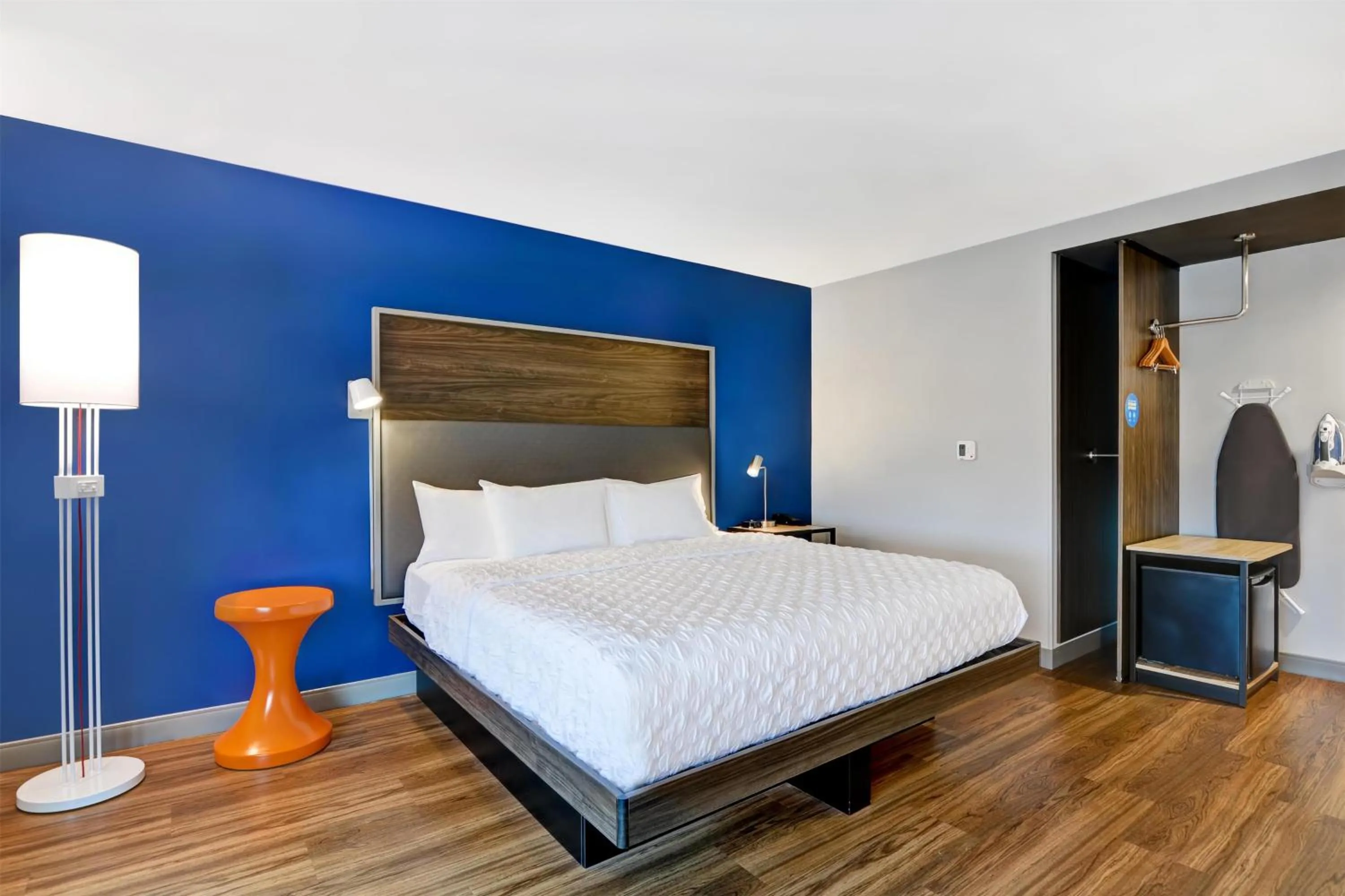 Bed in Tru By Hilton Augusta Washington Road