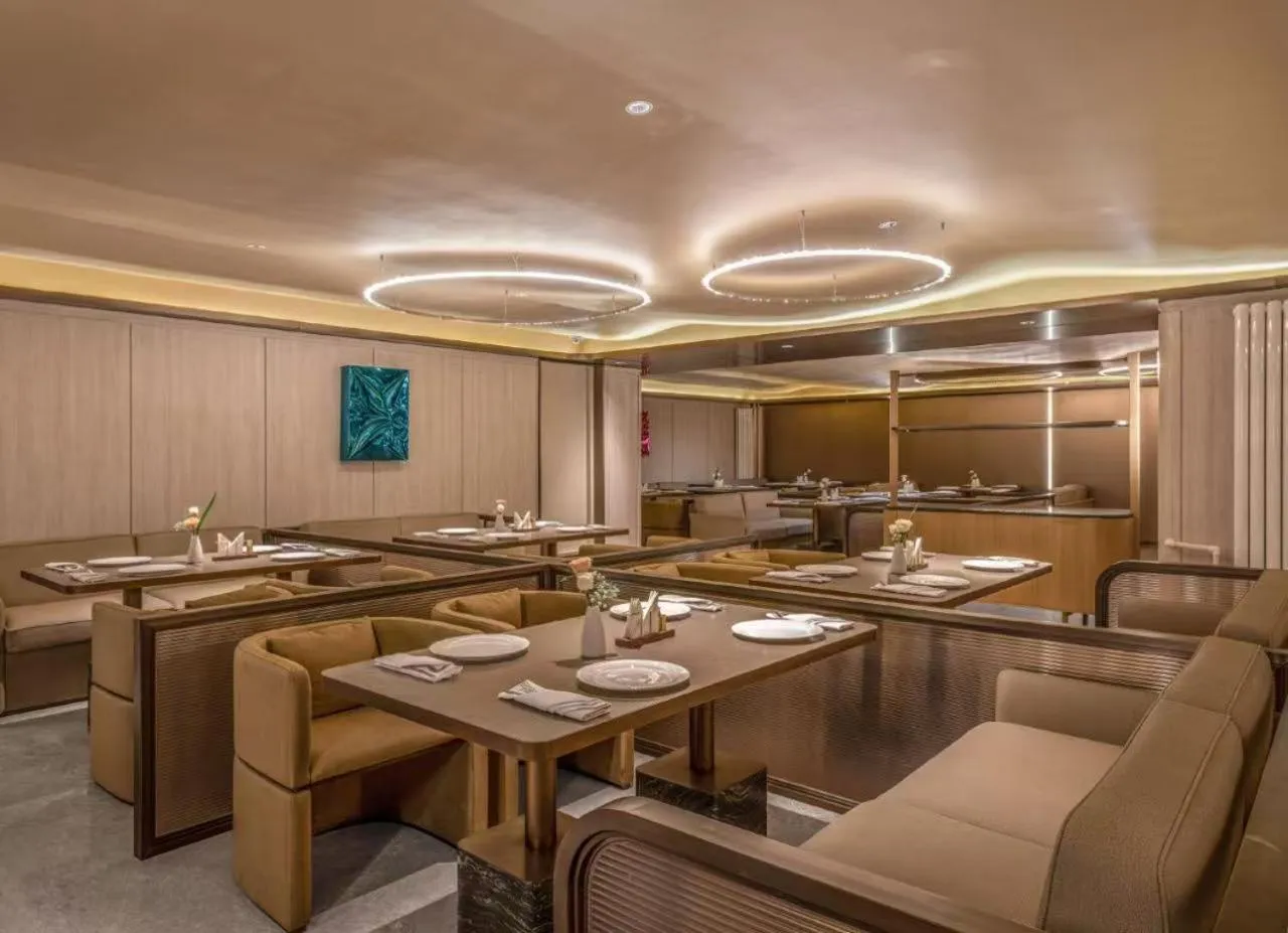 Restaurant/places to eat in Jingdong Headquarters Crystal Orange Hotel, Yizhuang, Beijing