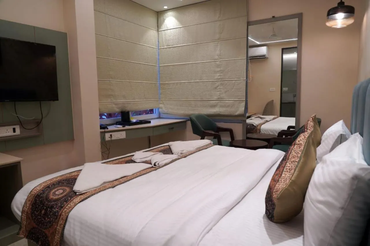 Bed in Hotel Anant Inn