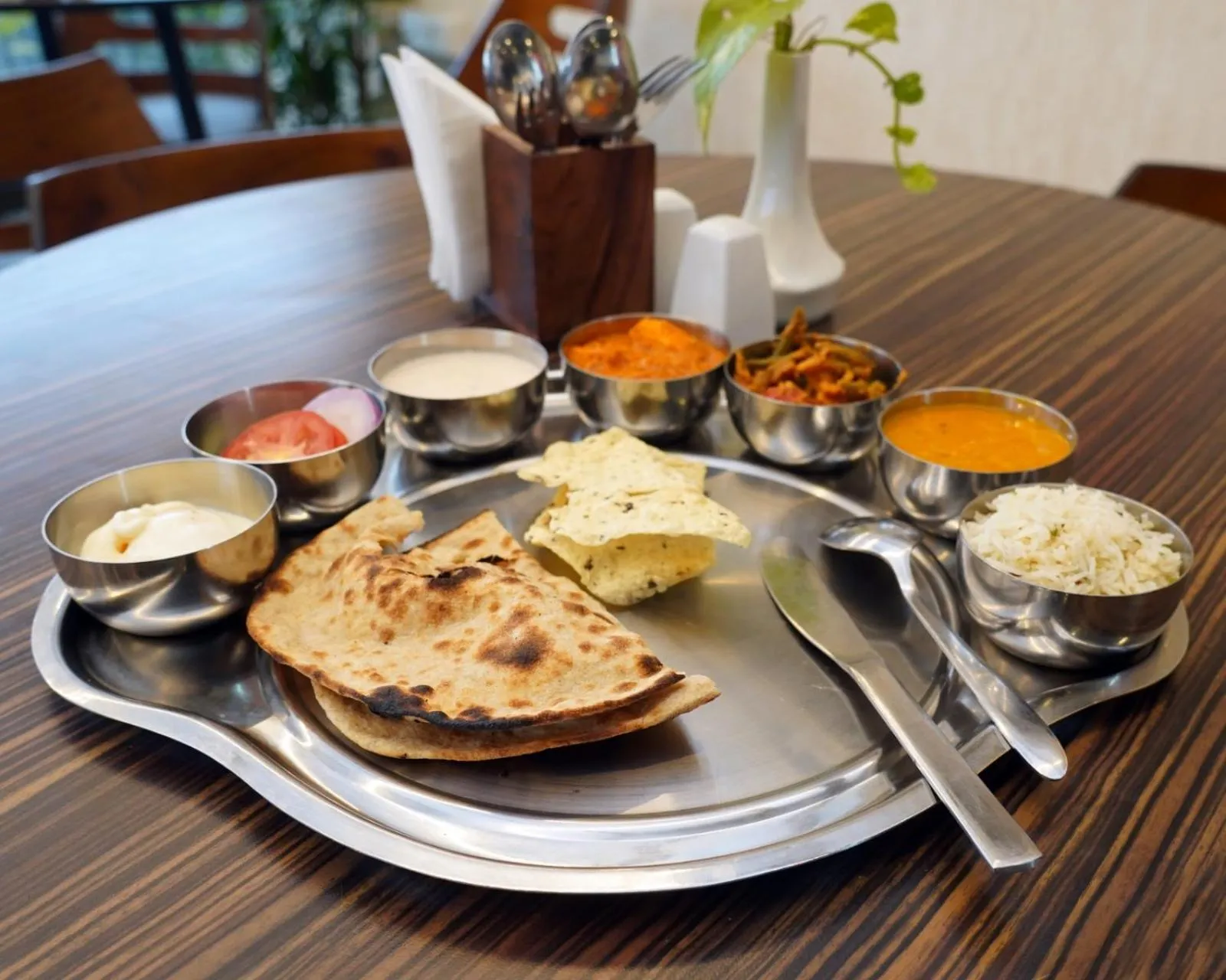 Breakfast in Hotel Anant Inn