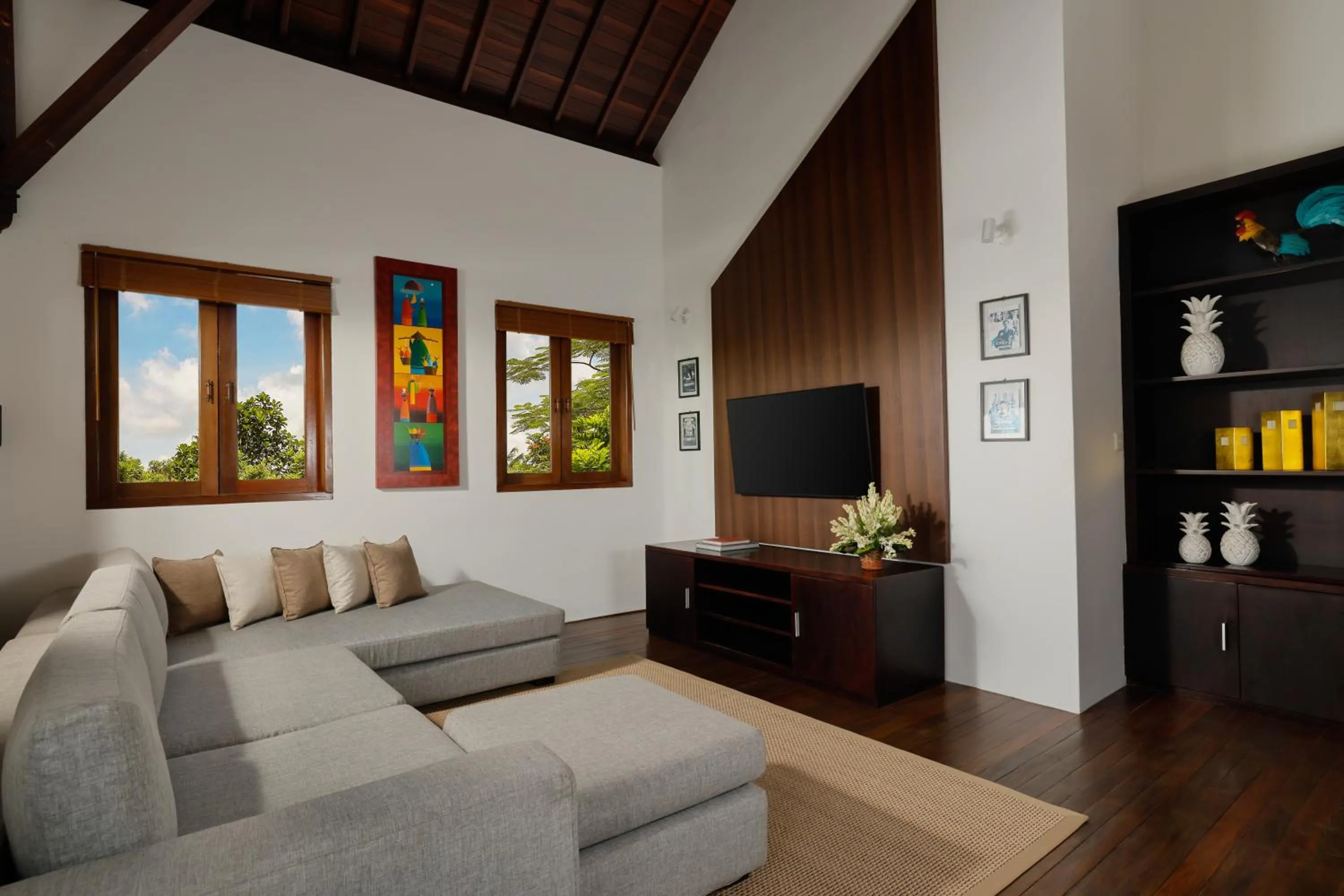TV and multimedia in Villa Tropical Svasti by Nakula