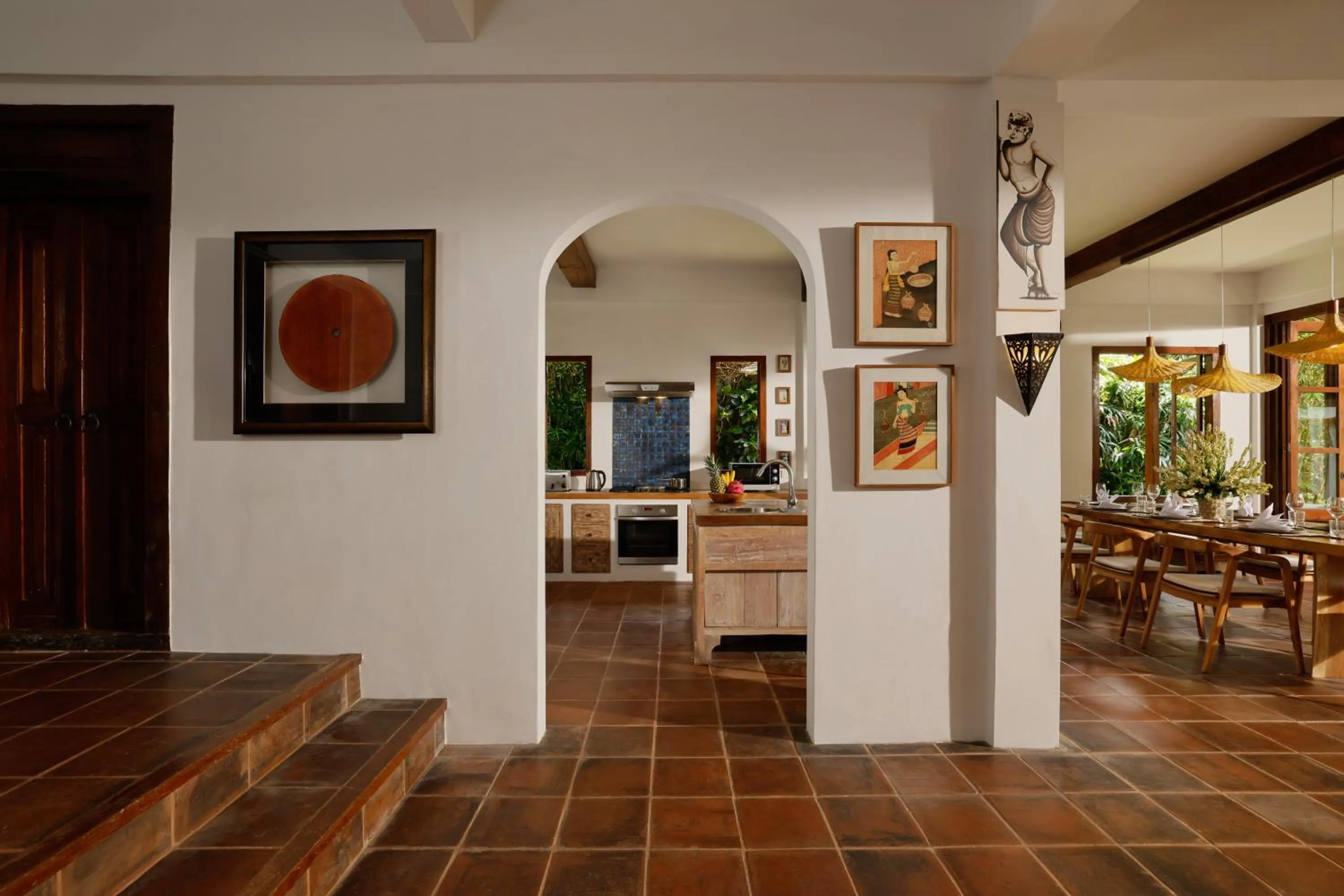 Dining area in Villa Tropical Svasti by Nakula