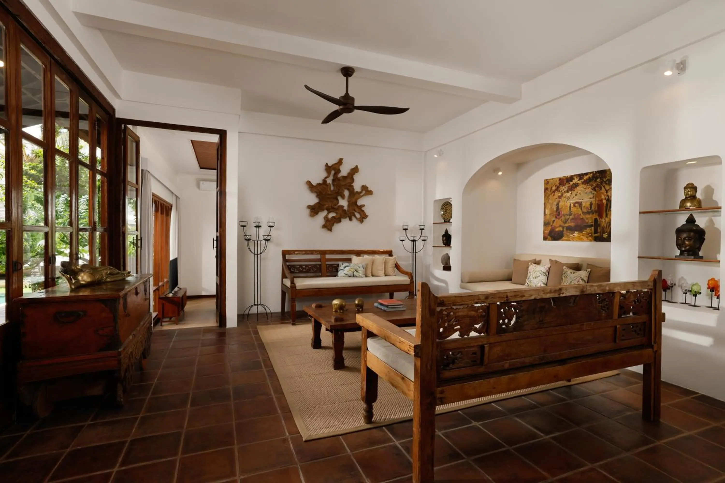 Living room in Villa Tropical Svasti by Nakula