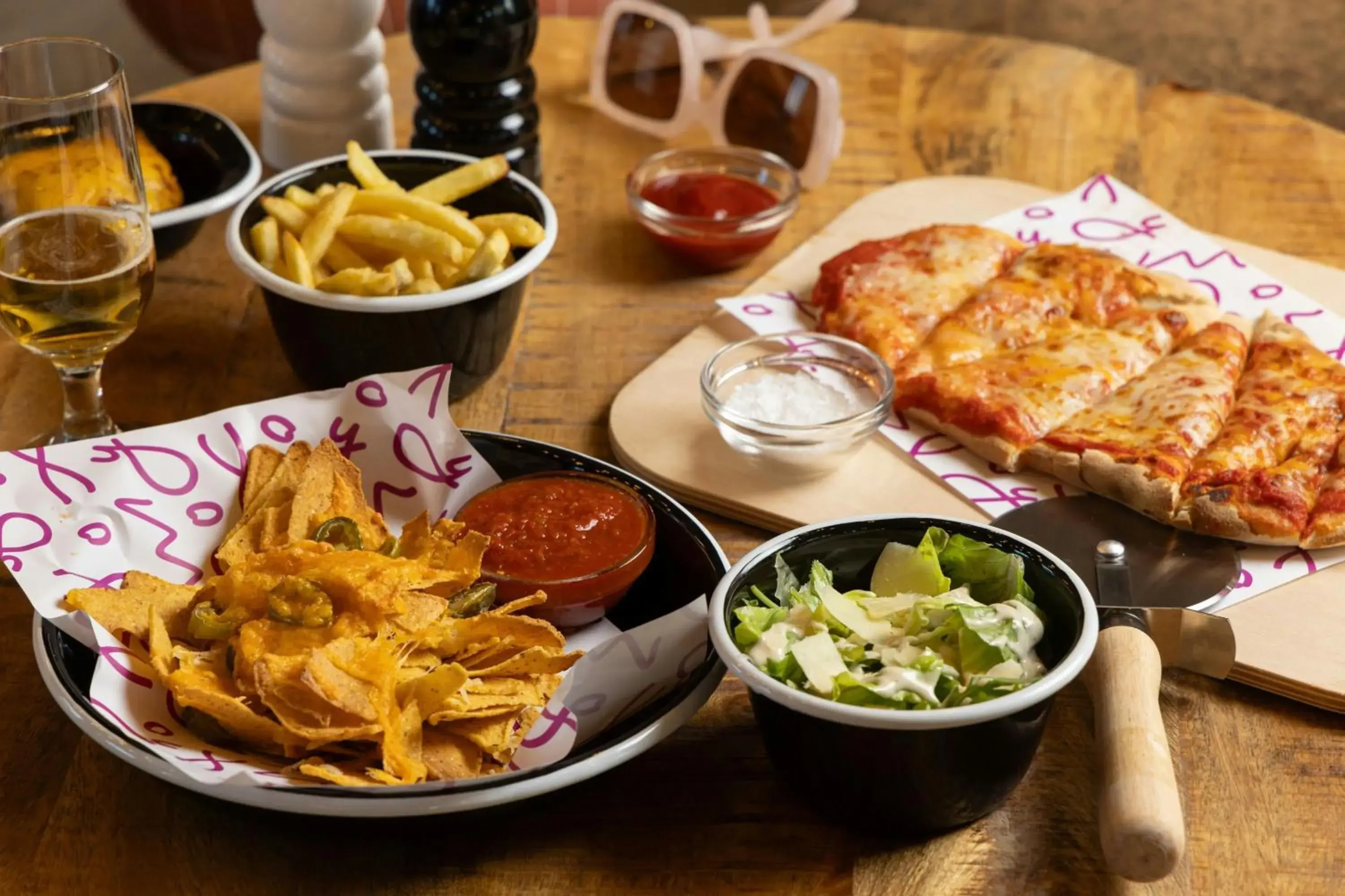 Lounge or bar in Moxy Dublin Docklands Lounge or bar in Moxy Dublin Docklands