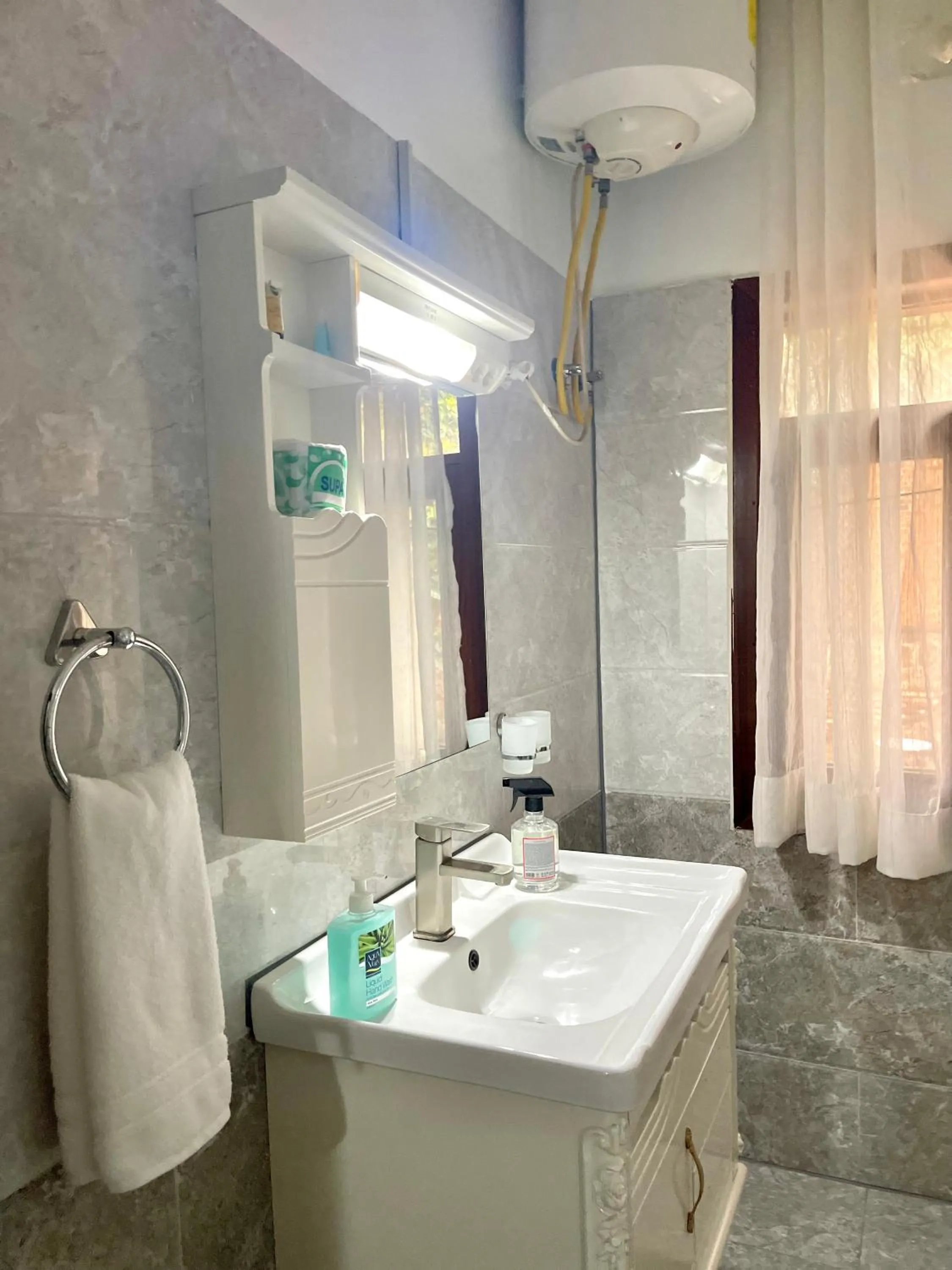 Bathroom in Eagle View Golf