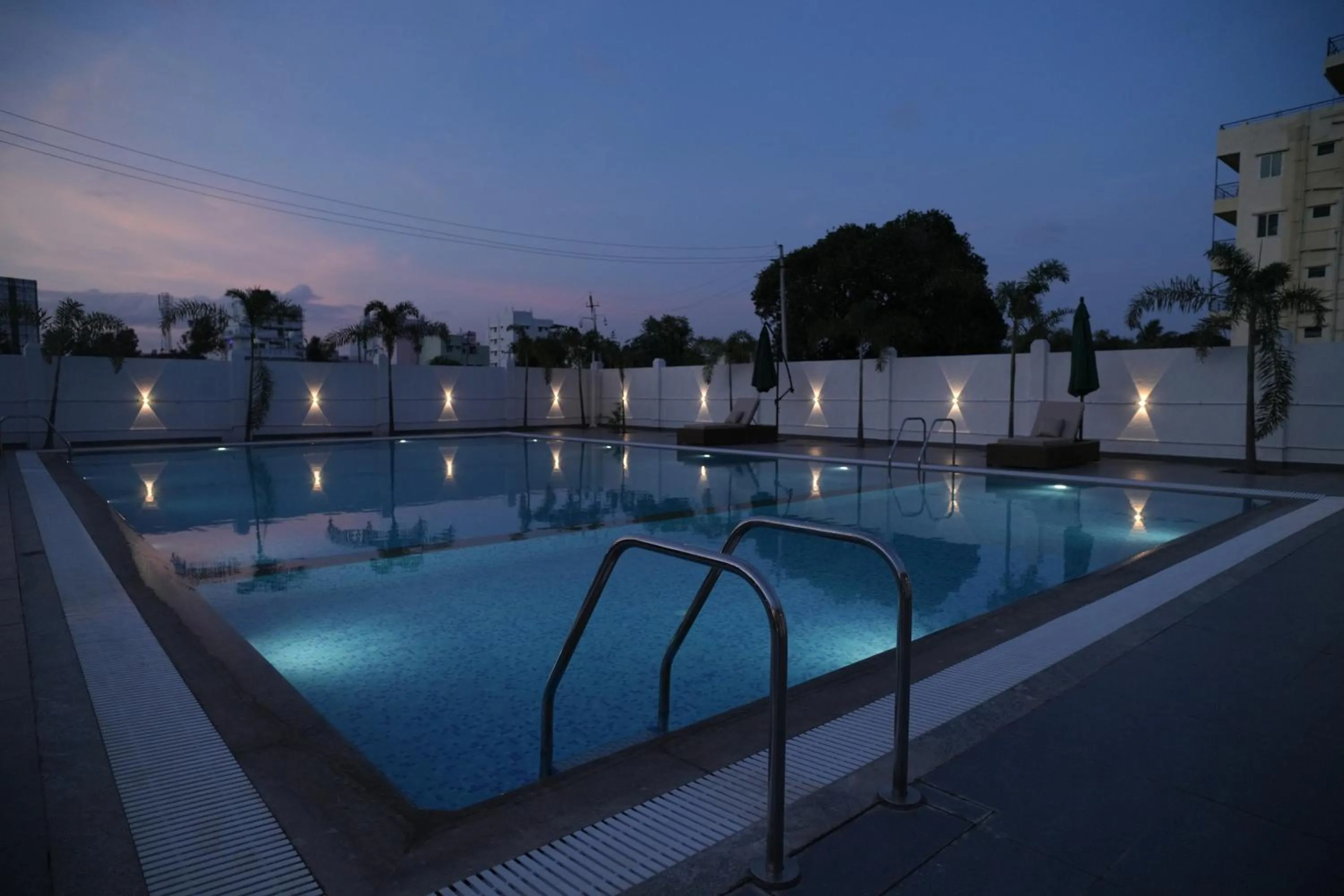 Swimming pool in Harikaa Resort