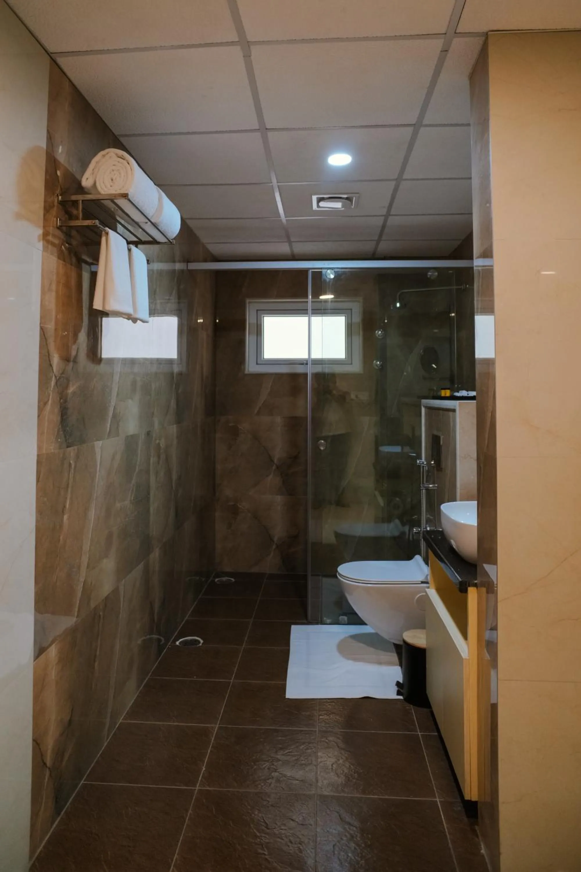 Shower in Harikaa Resort