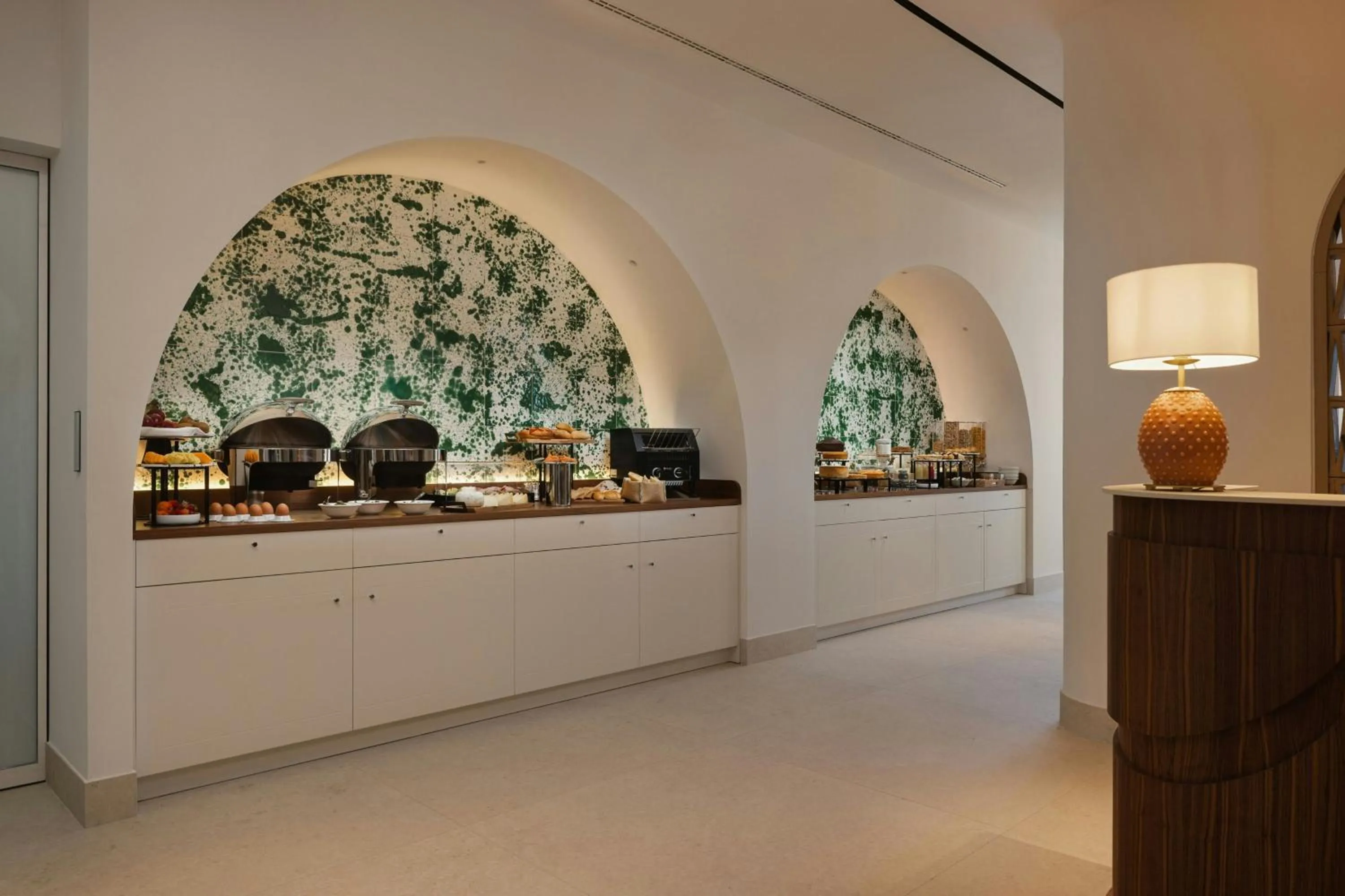 Restaurant/places to eat in Cala Ponte, a Tribute Portfolio Hotel