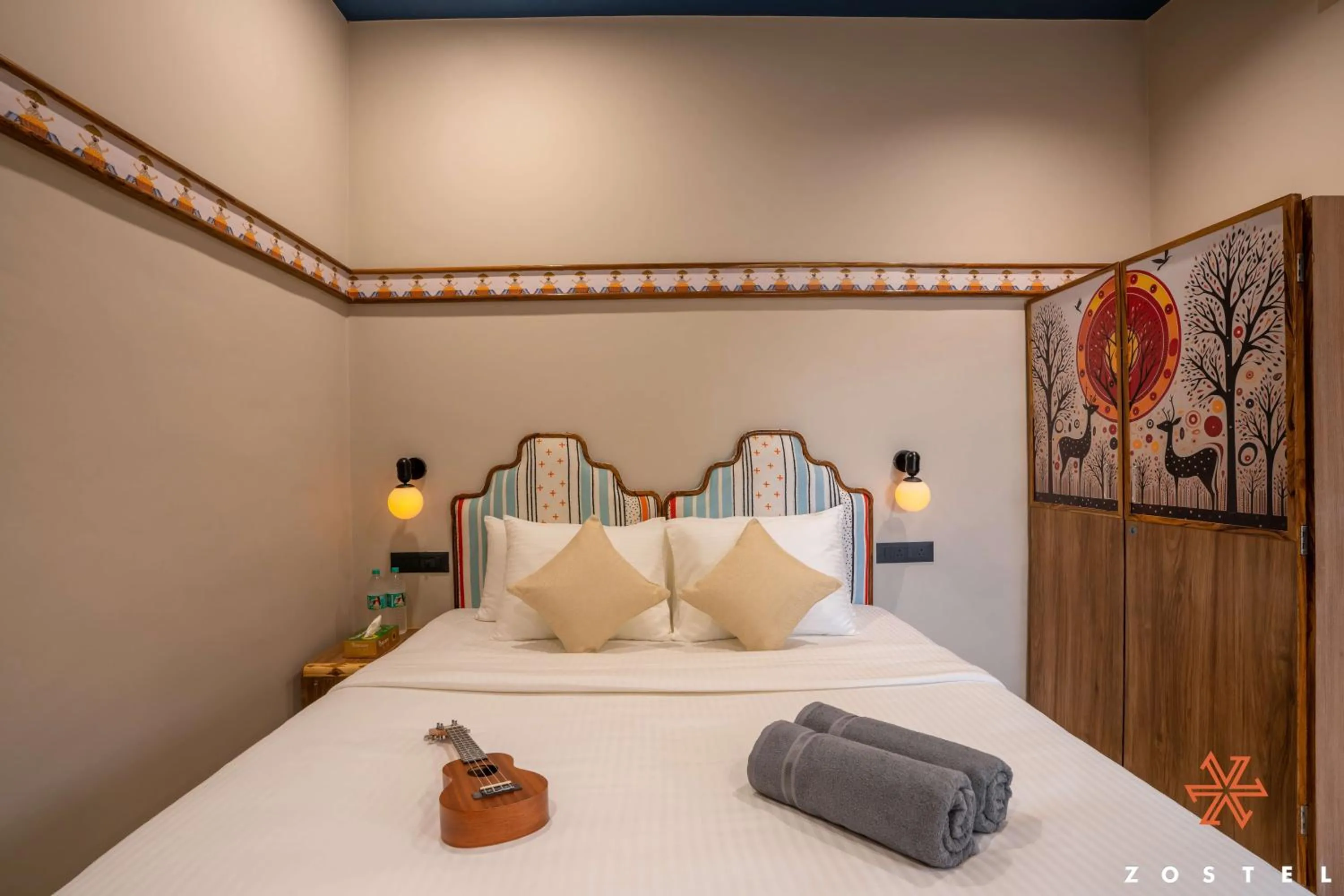 Bed in Zostel Indore