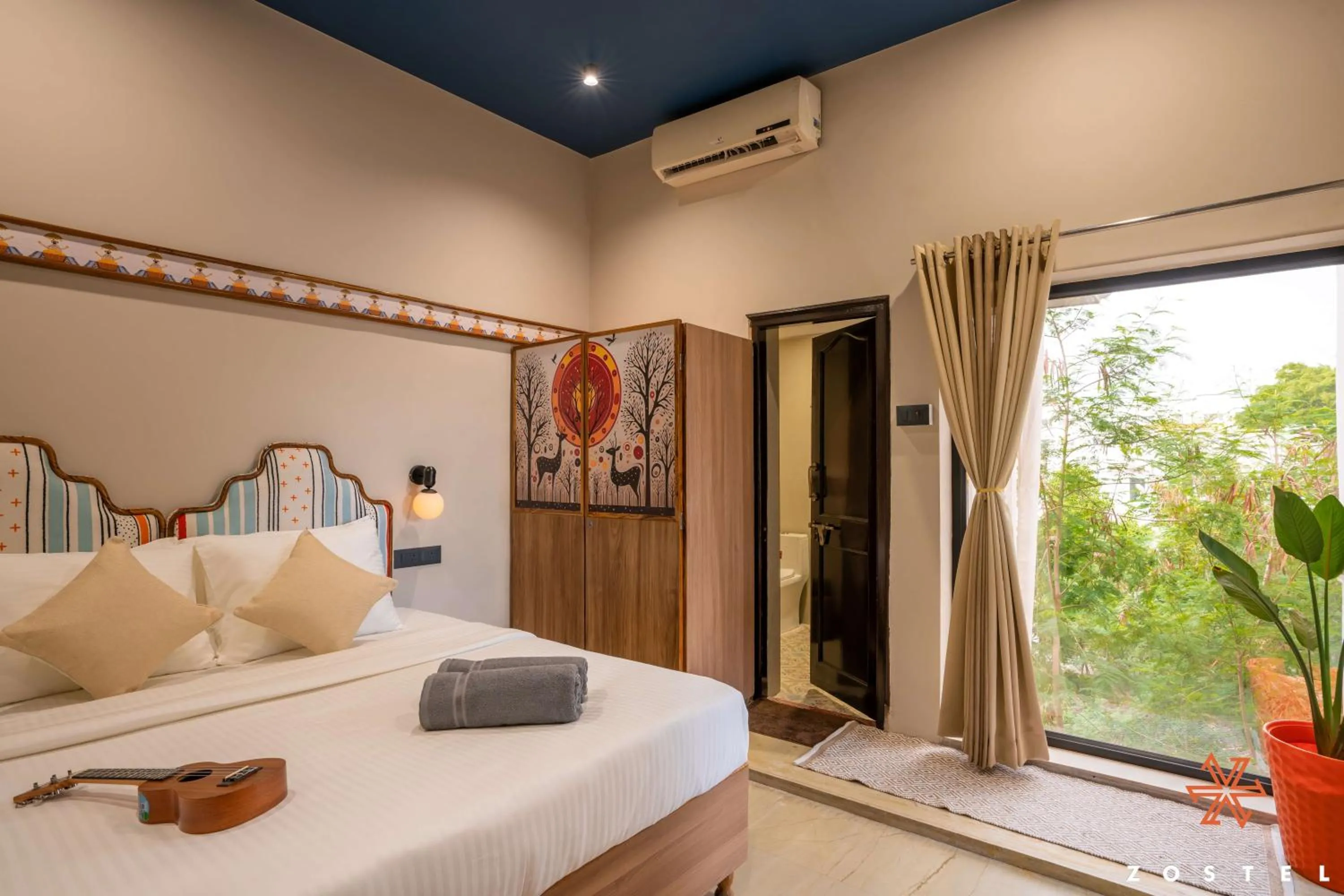 Bed in Zostel Indore